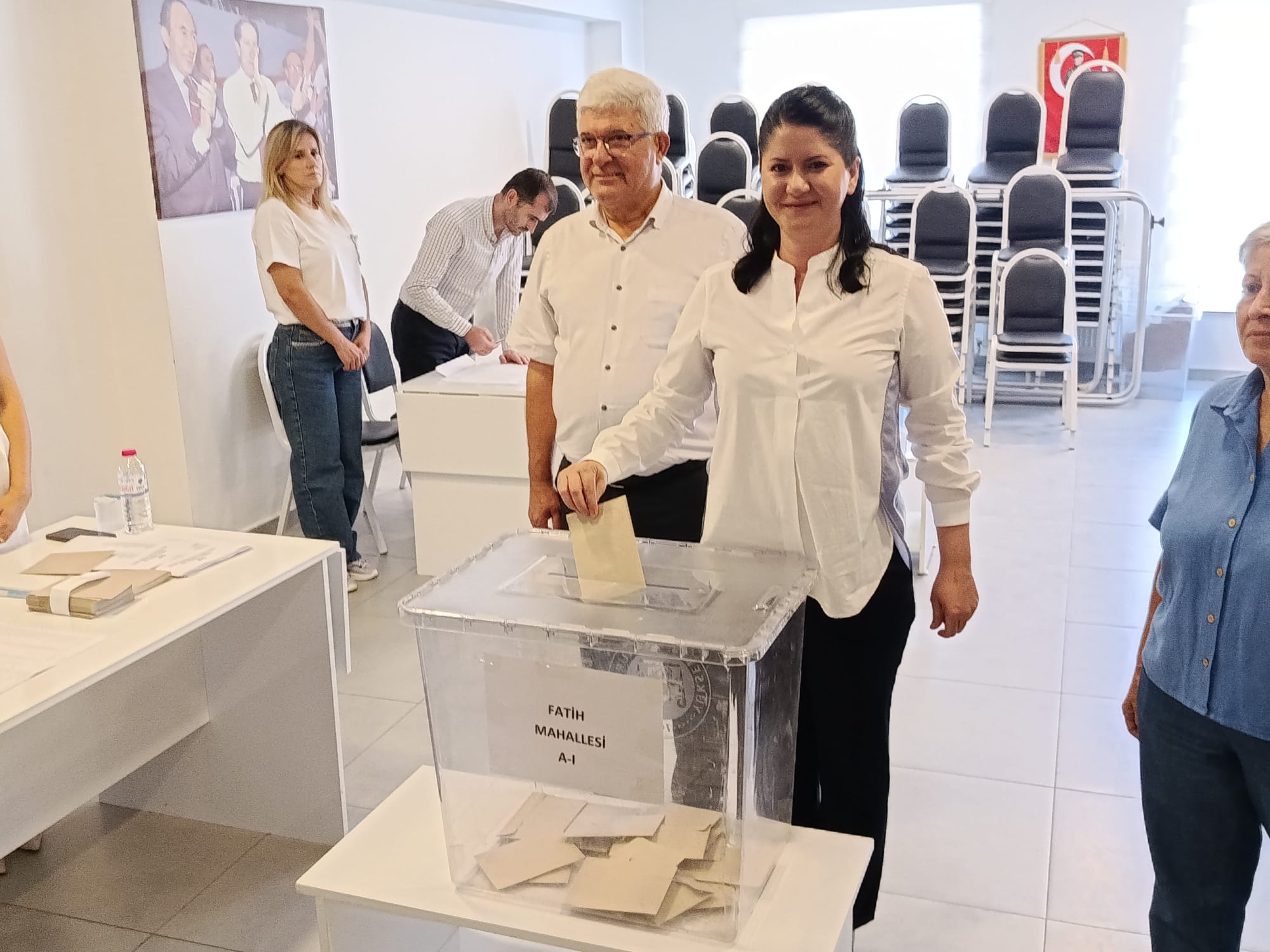 CHP delege seçimi için sandık başında