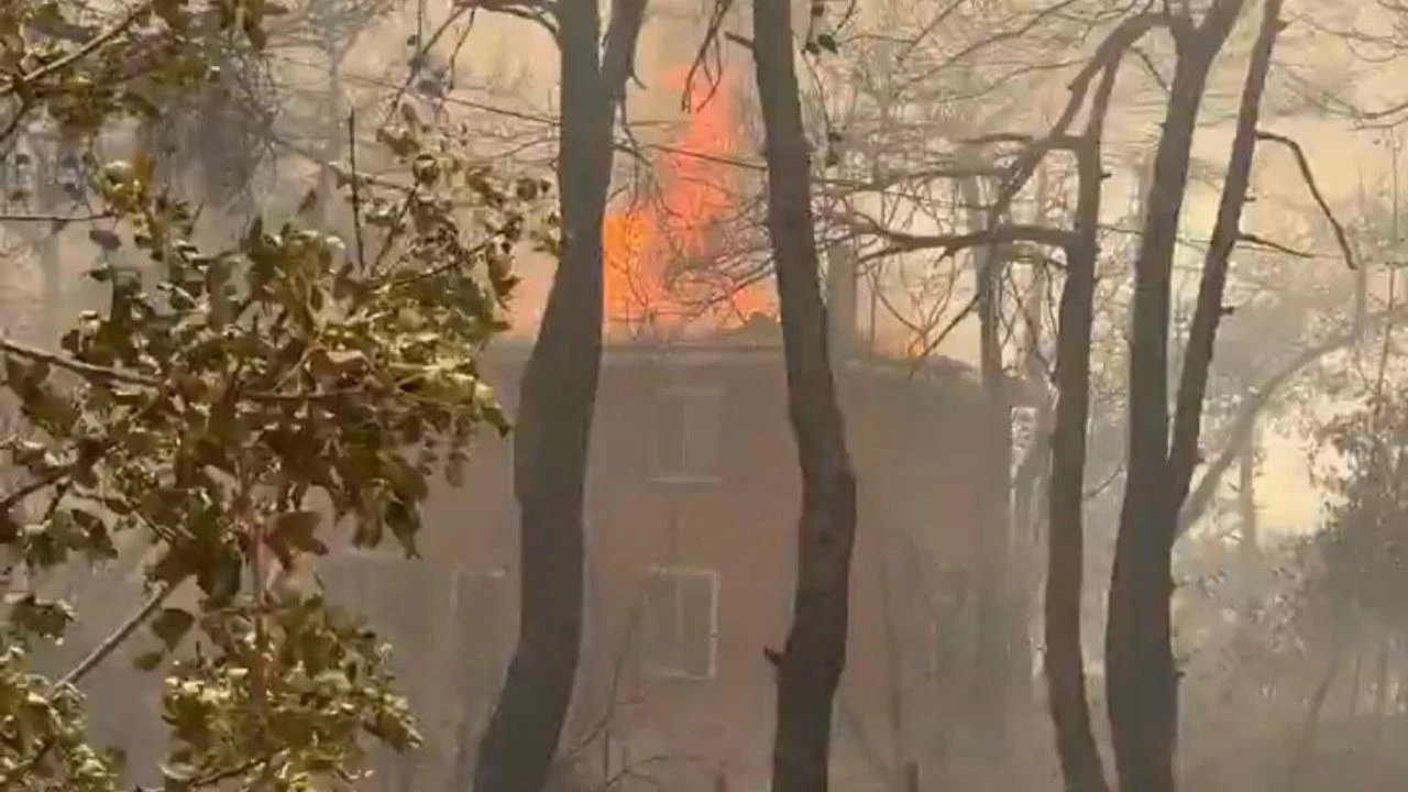 Çanakkale’de orman yangını sürüyor: Tahliyeler başladı