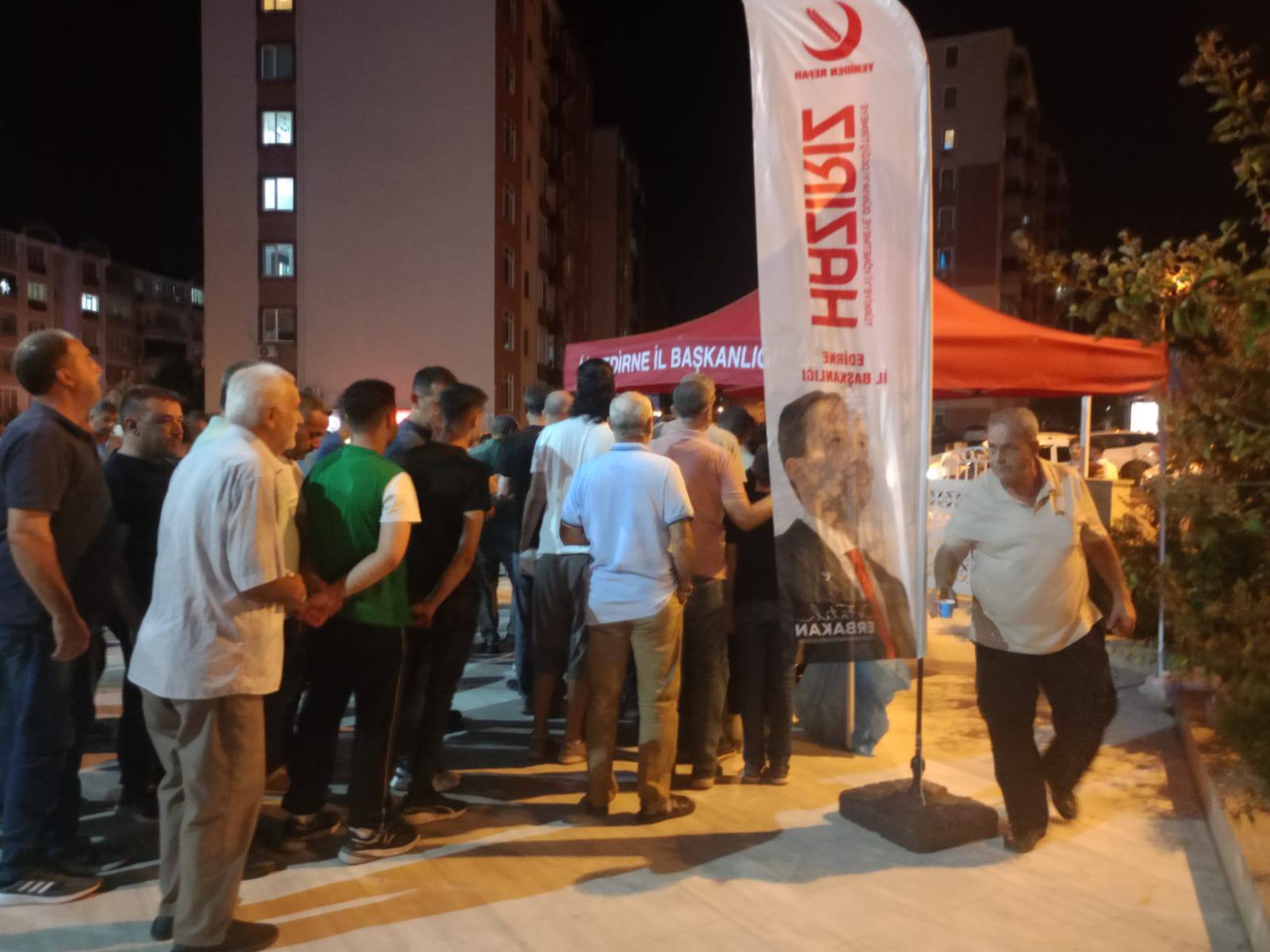 YRP İl Başkanlığı'ndan 'kandil' ikramı