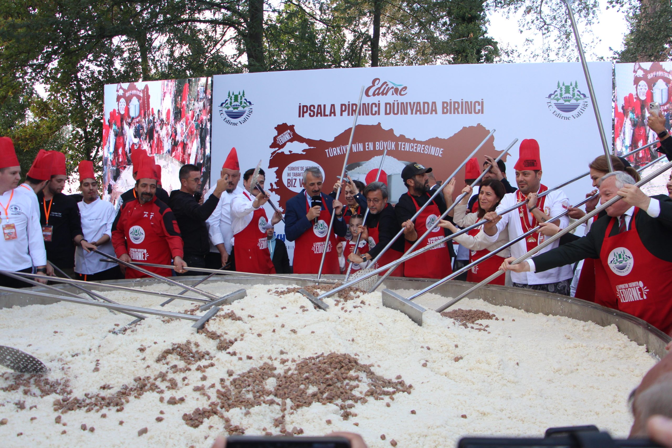 Edirne’de 6 tonluk pilav şöleni