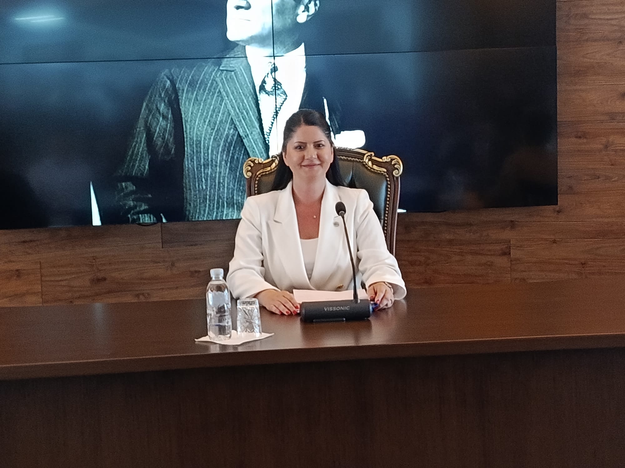 Evden çıkamayan vatandaşlara 'hizmet' ekibi