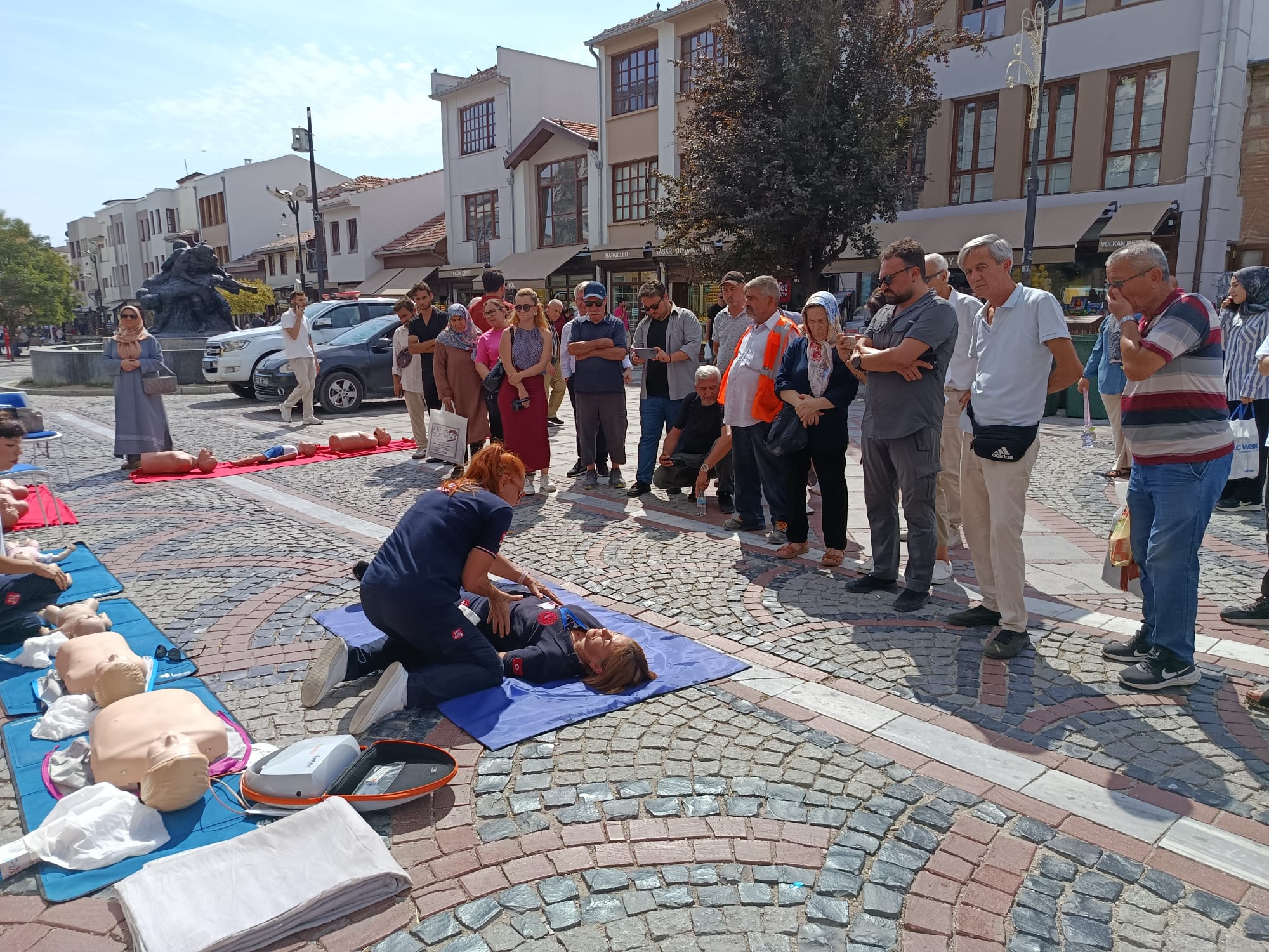 İYEMER'den uygulamalı 'ilk yardım' eğitimi