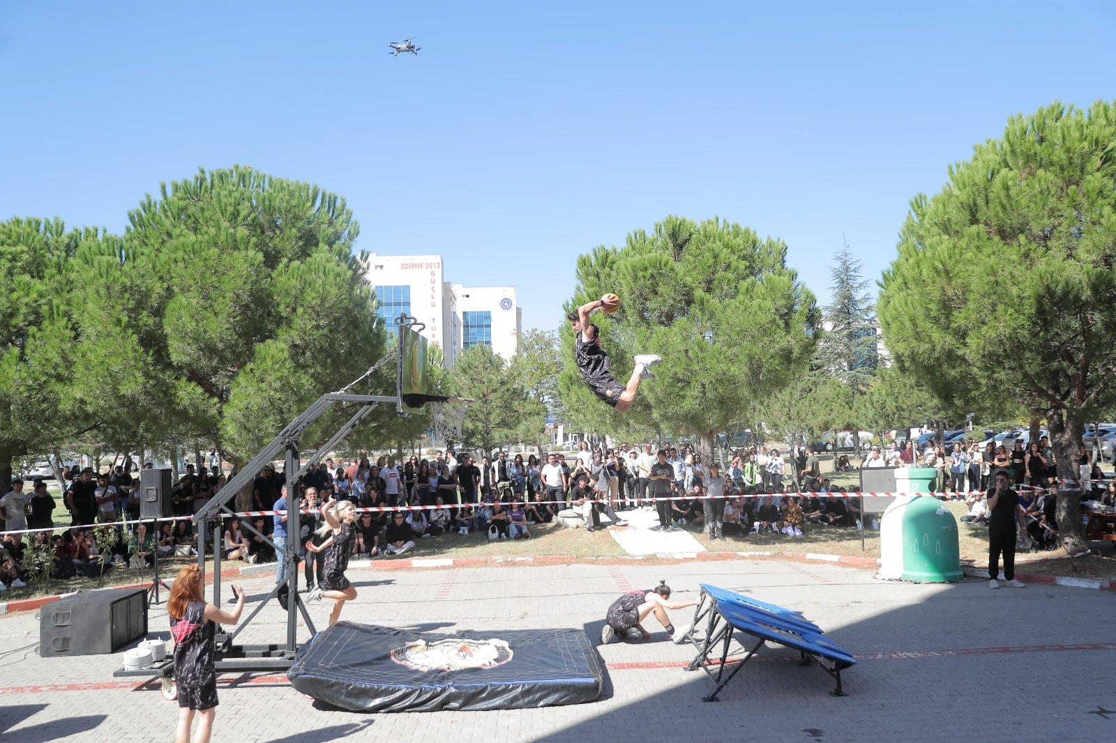 Karizma Show'dan T.Ü.'de nefes kesen gösteri