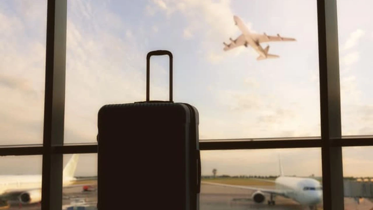 Yurt dışı çıkış harcına bir senede ikinci zam!