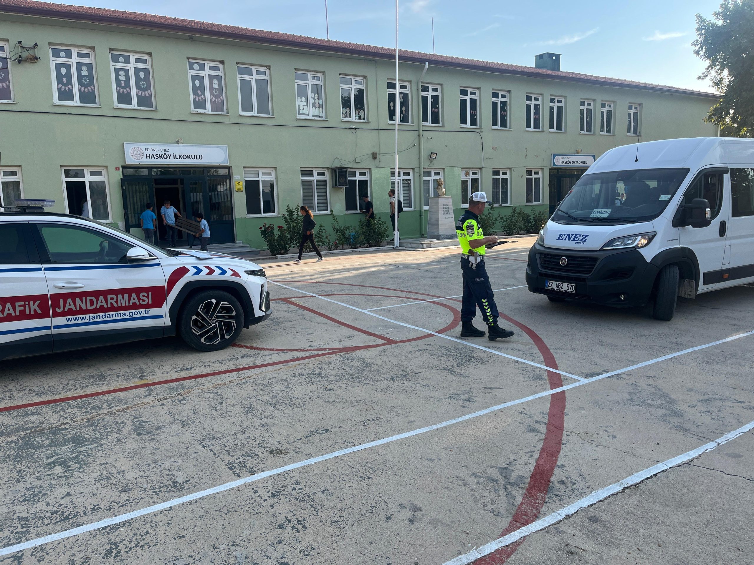 Jandarmadan 'öğrenci güvenliği' denetimi