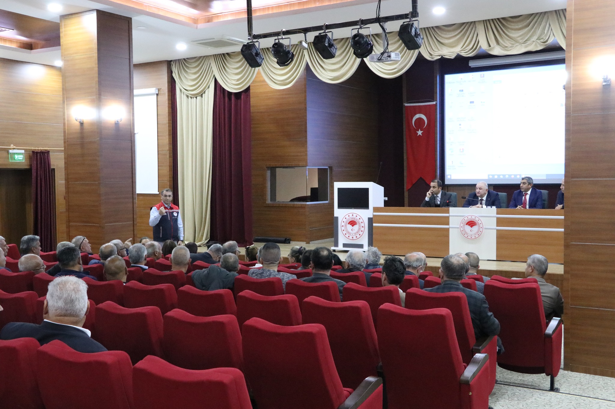 Muhtarlara 'tarım sayımı' bilgilendirmesi