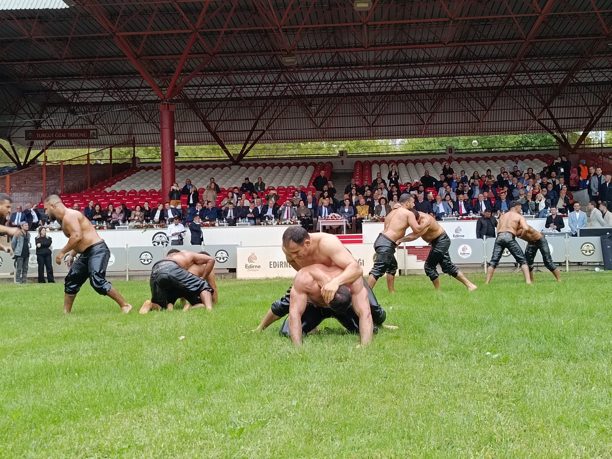 Er meydanında TKB üyelerine özel gösteri
