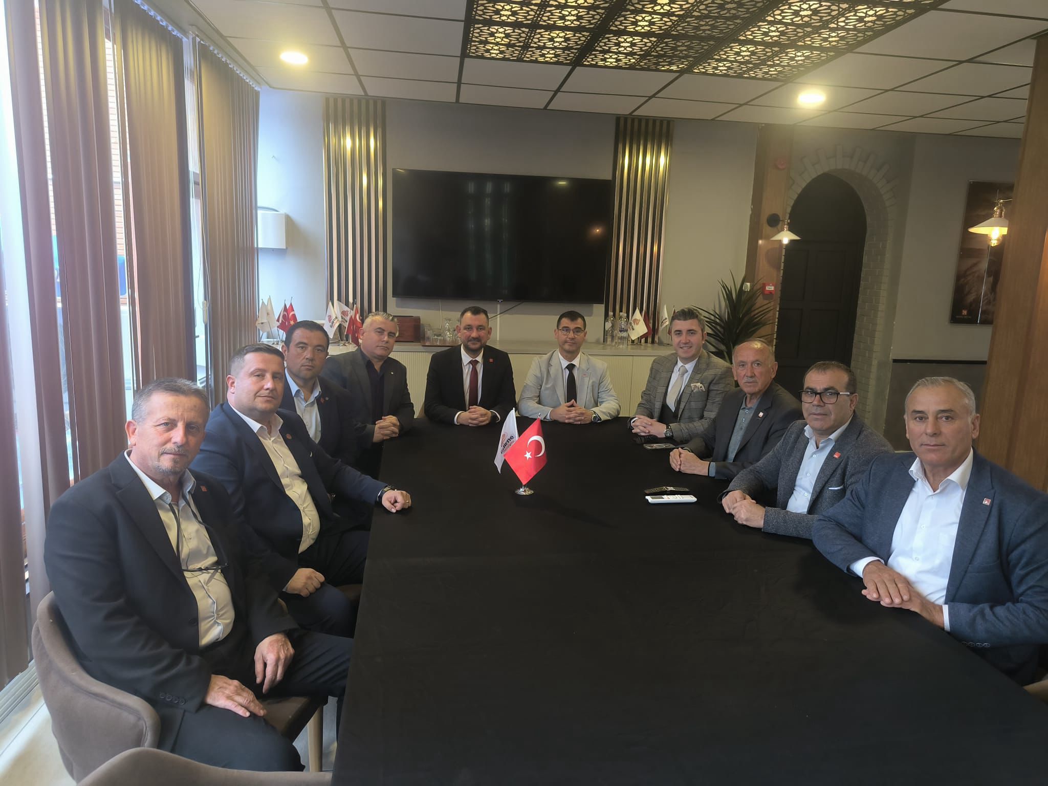 CHP'de kongre öncesi başkanlar buluştu