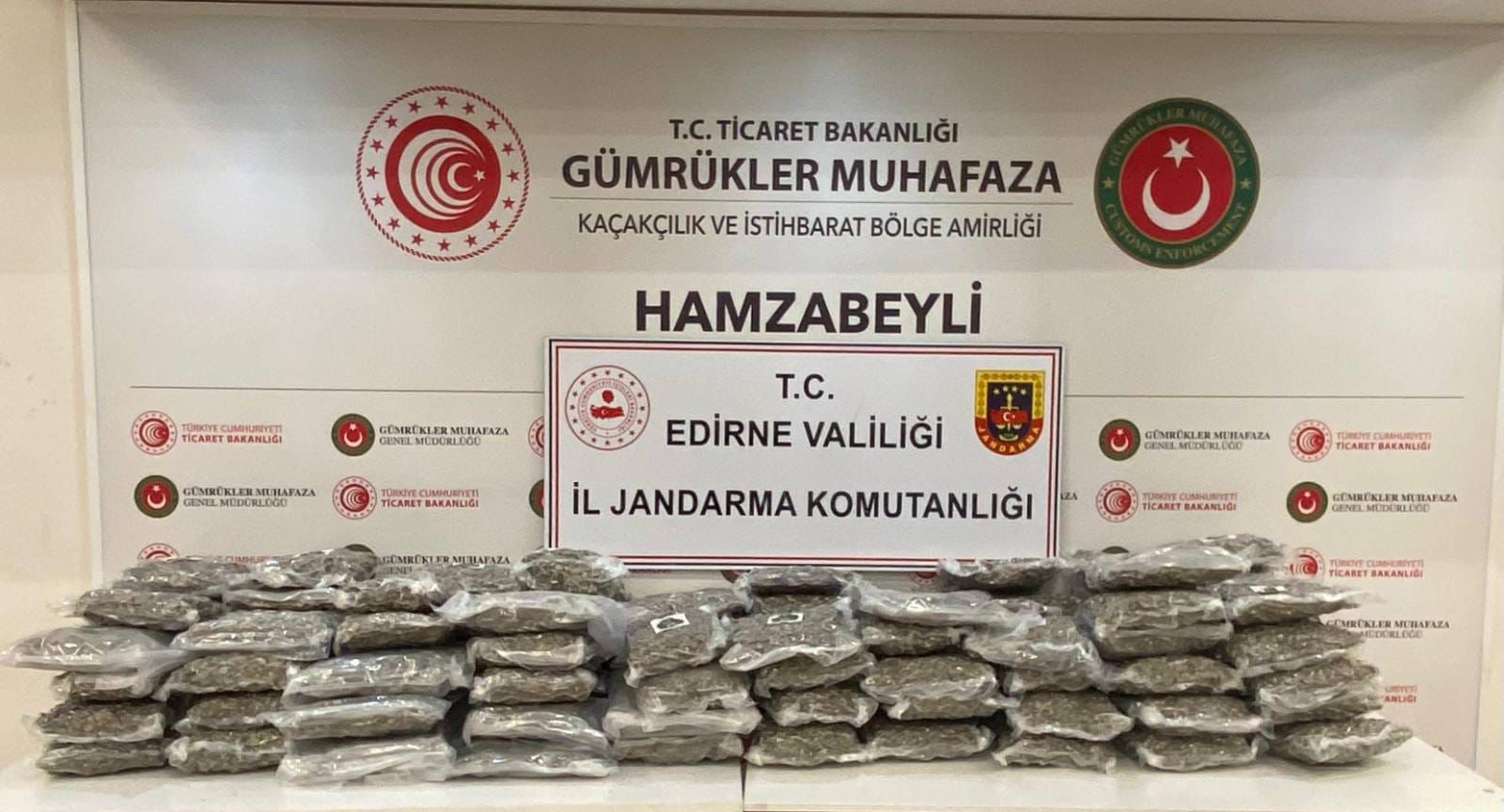 TIR'ın dorsesinde 105 kilogram uyuşturucu!
