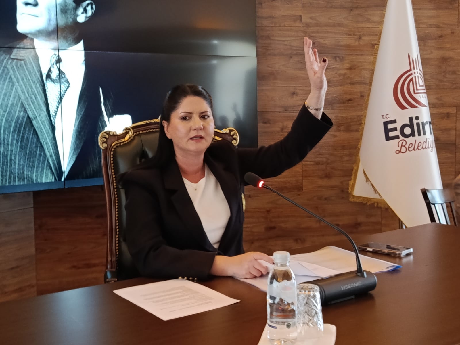 Belediye vergi borcunu taşınmazla kapattı