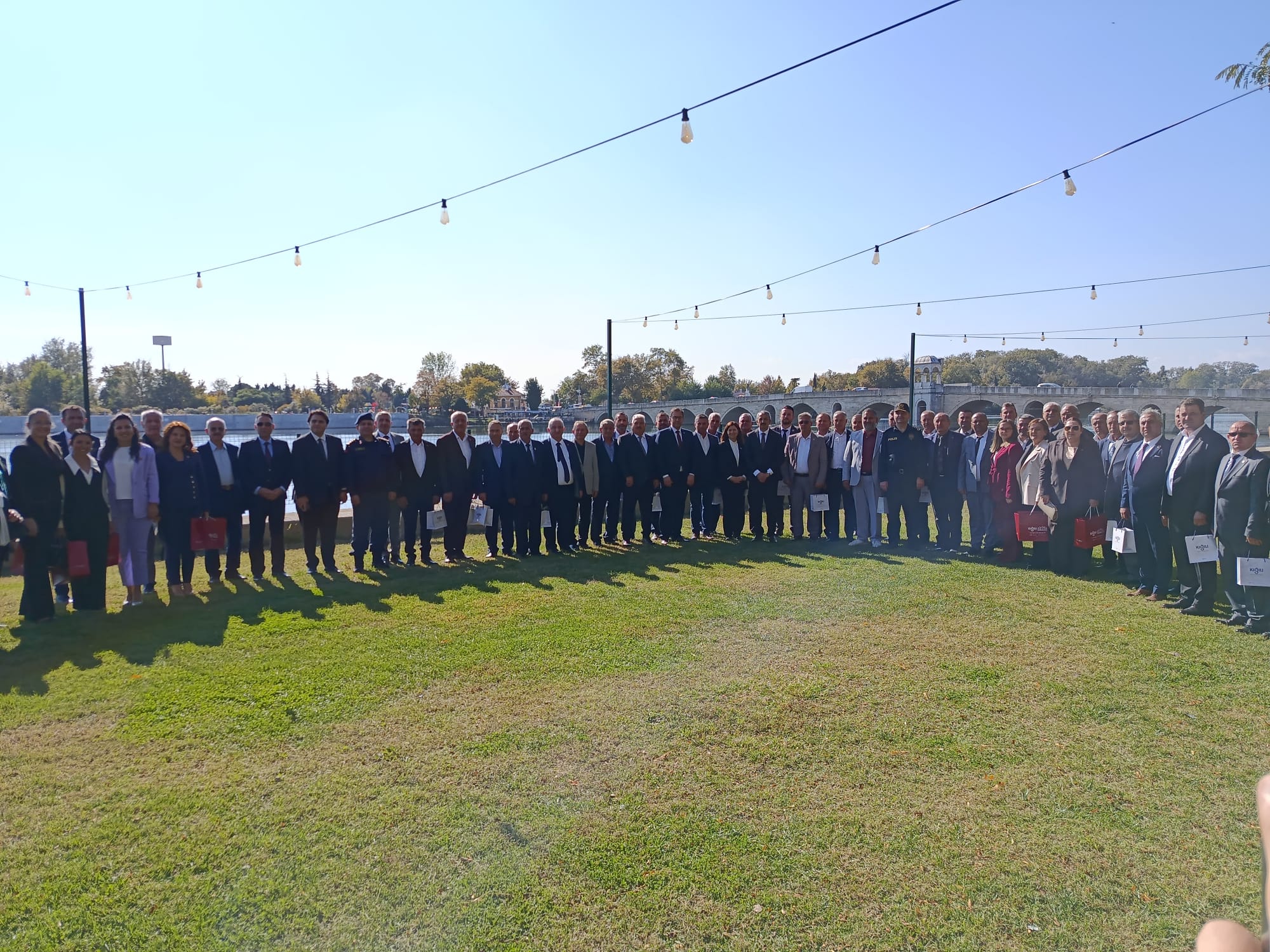 Vali Sezer muhtarlarla buluştu