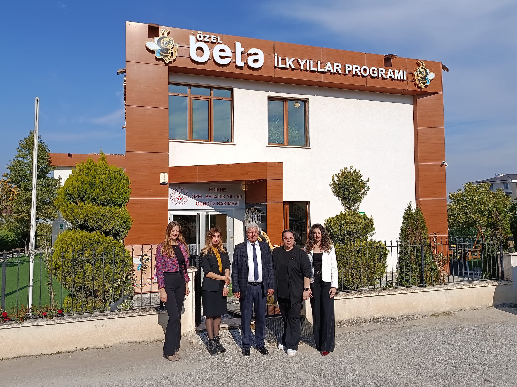 Çocuklara 'öğrenmeyi' öğreten bakım evi