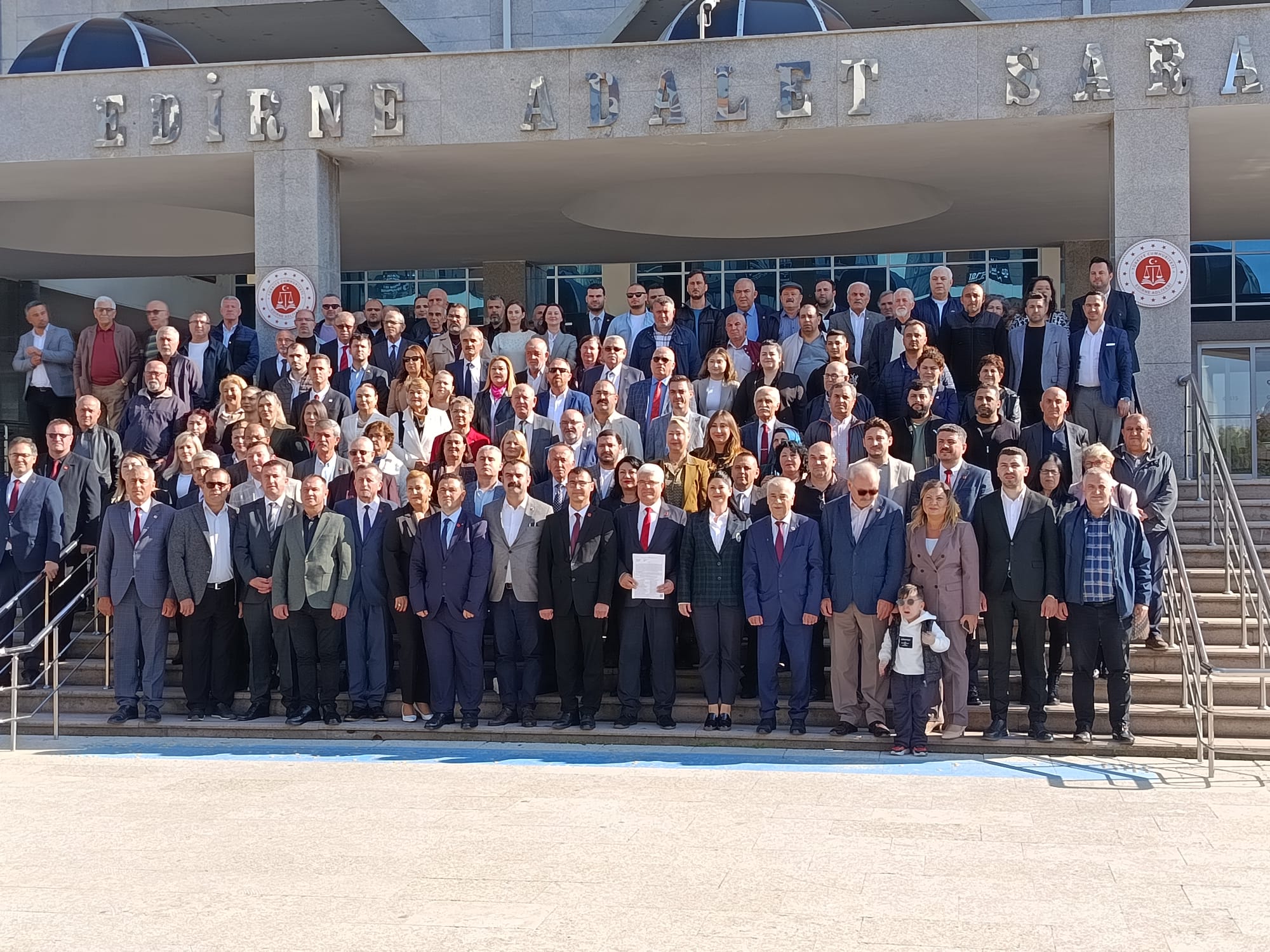 Balkanlı ve yönetimi mazbatalarını aldı