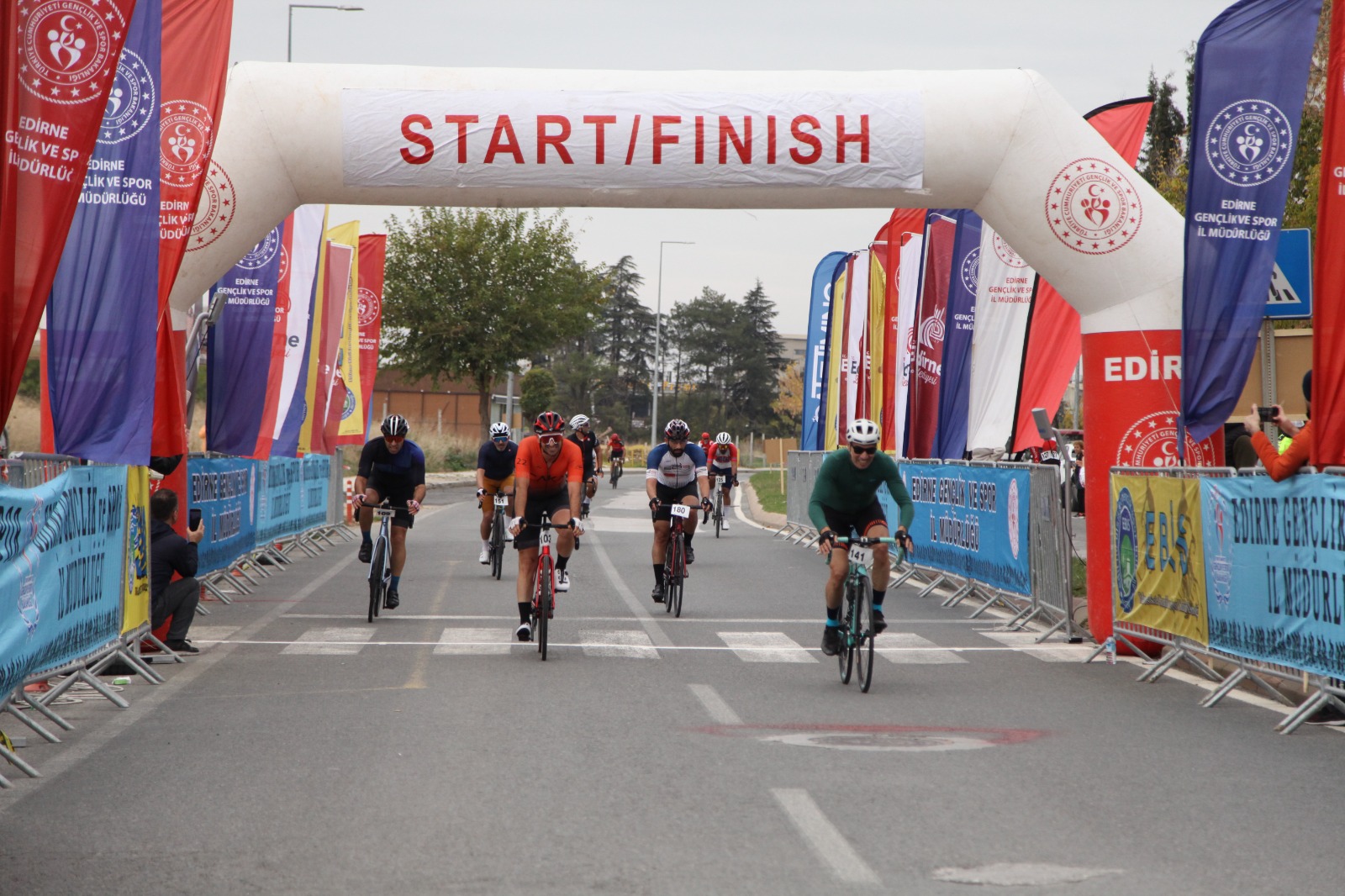 Pedallar 'Cumhuriyet' coşkusuyla döndü