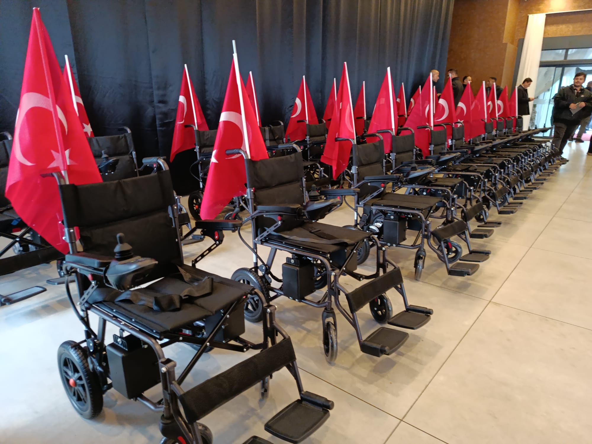 Engelli vatandaşlara anlamlı destek