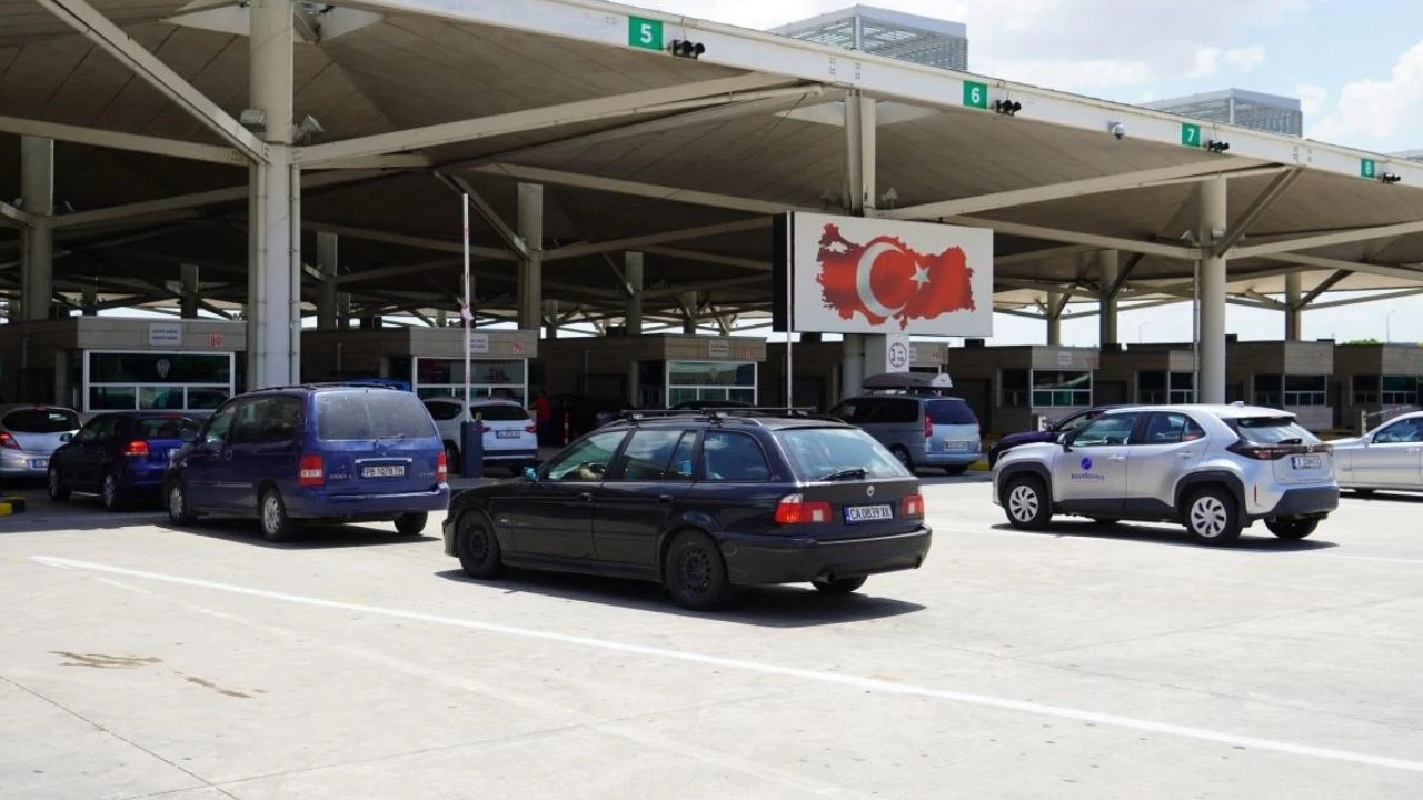 Yabancı plakalı araçlar cezasını ödemeden çıkış yapamayacak