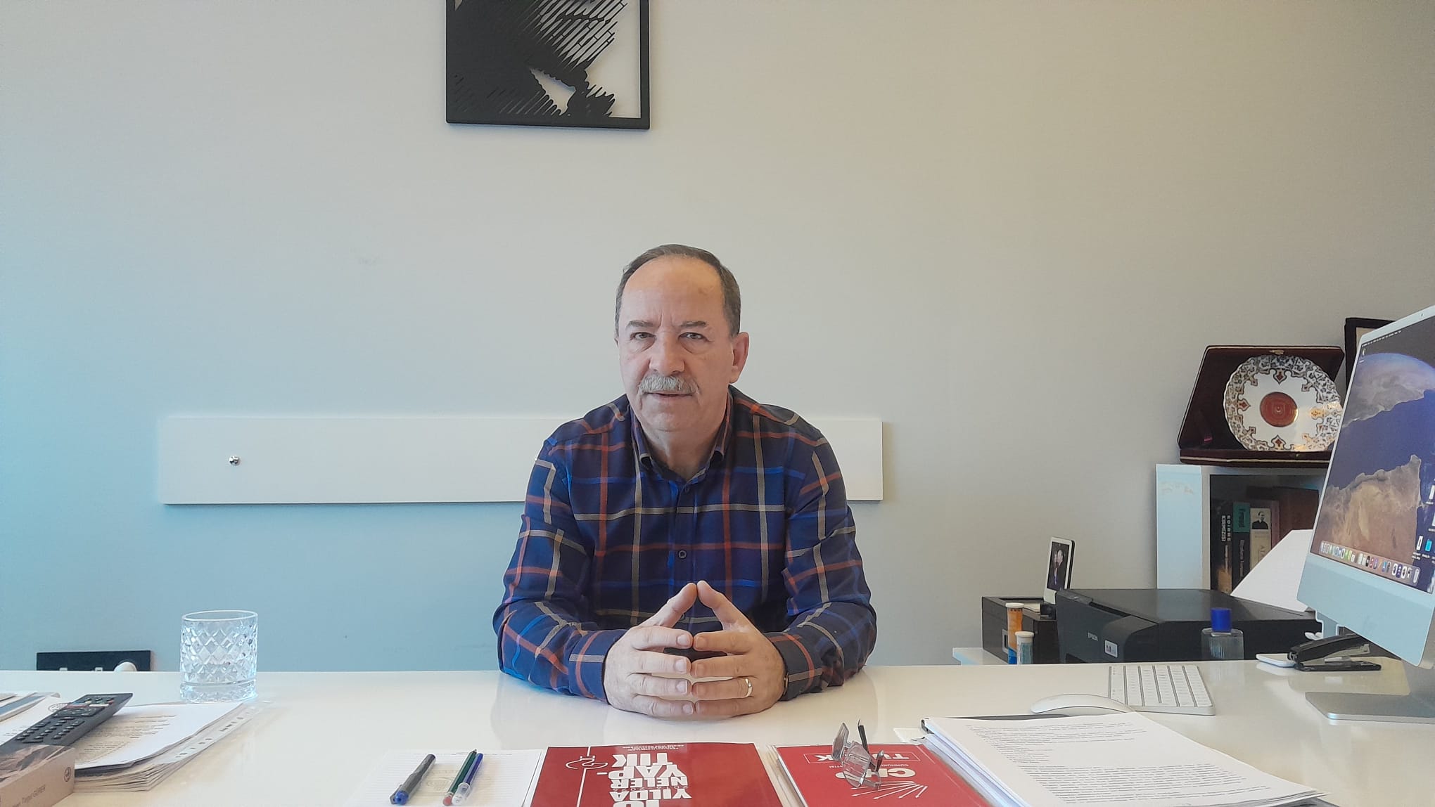 Gürkan, Ulus(Cuma) Pazarı sorularını yanıtladı