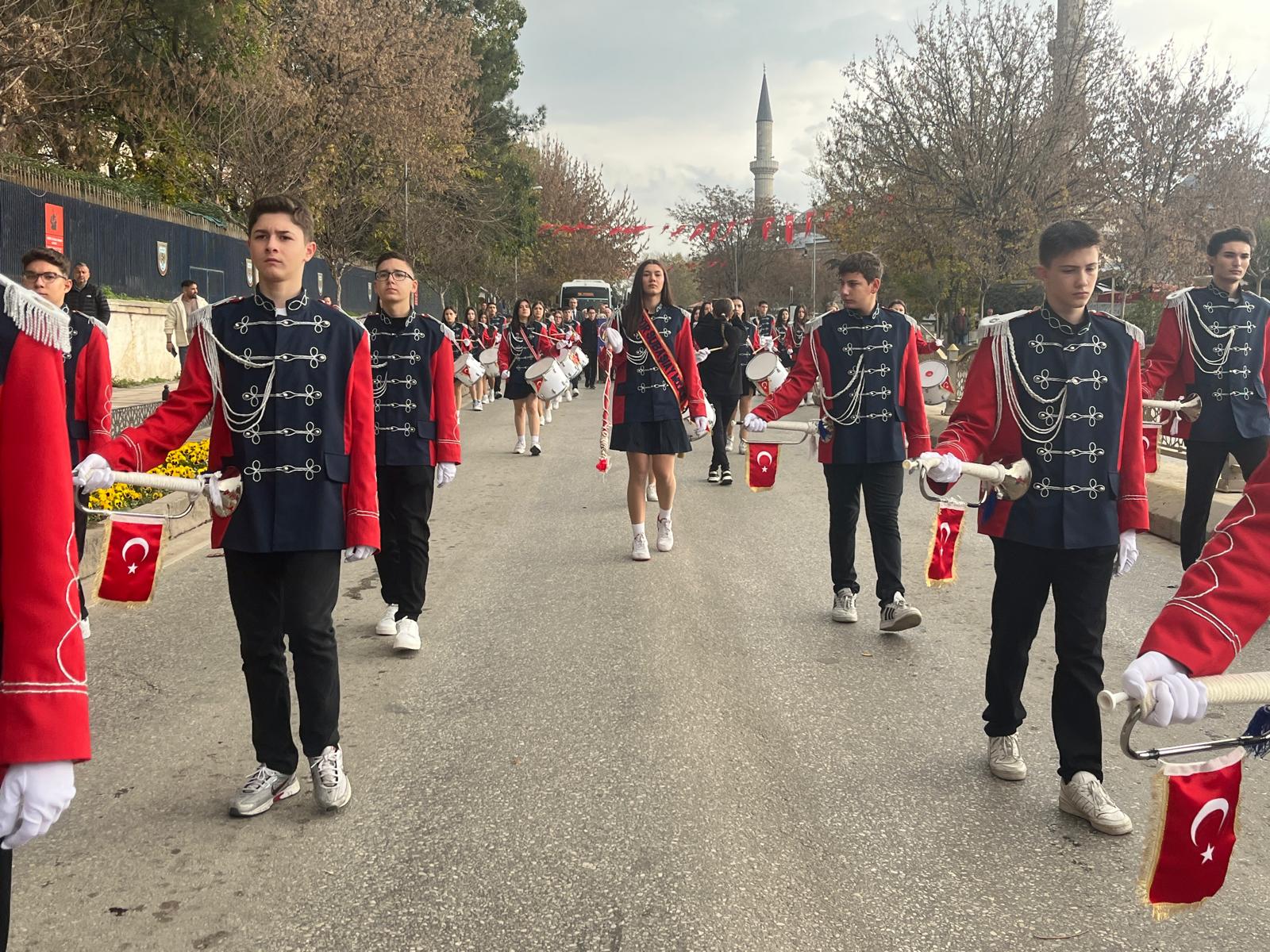 Edirne Ticaret Lisesi'nin 81'inci yıl gururu