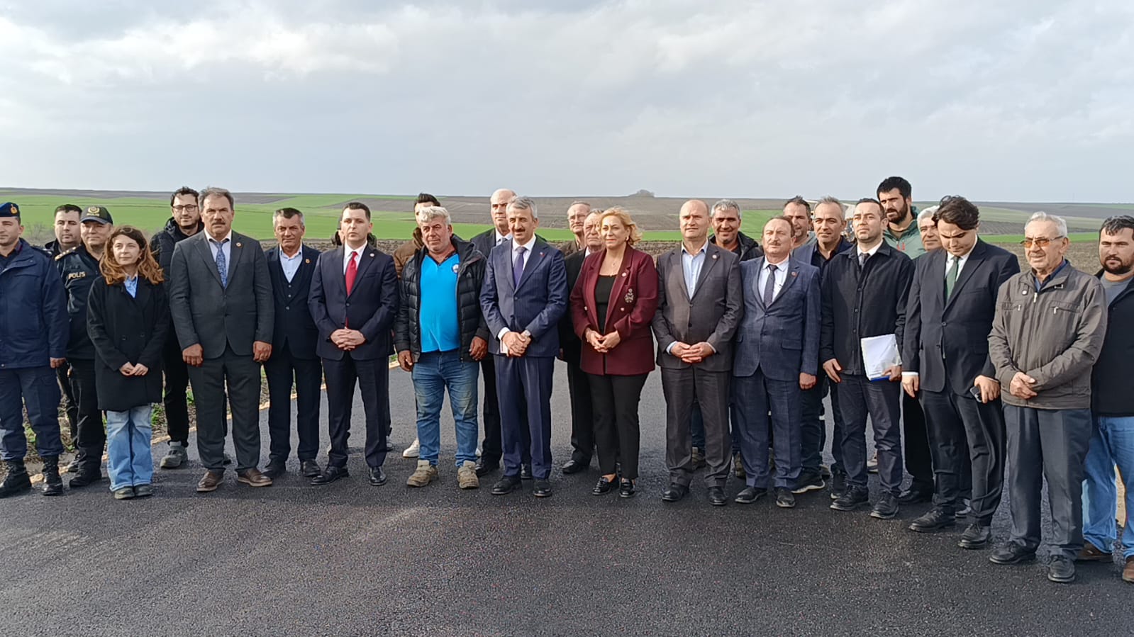 Sıcak asfalt çalışmaları tam gaz devam ediyor