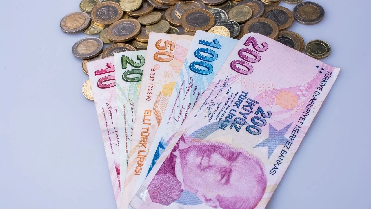 Kamu borçlarında gecikme zammı yüzde 3,7 olarak belirlendi