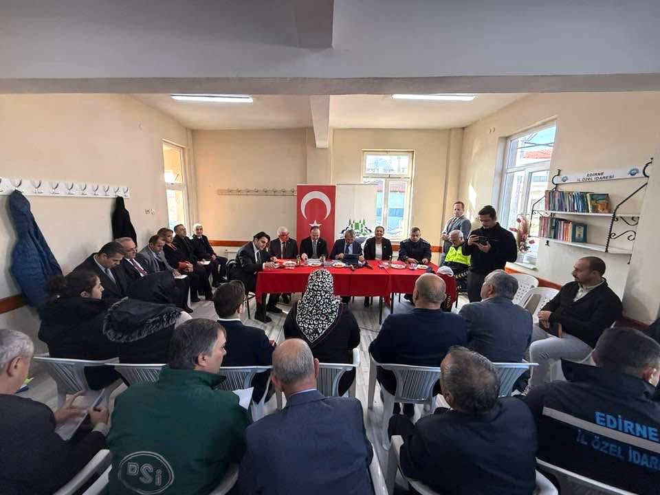 Vali Sezer Meriç köylüsünün taleplerini dinledi