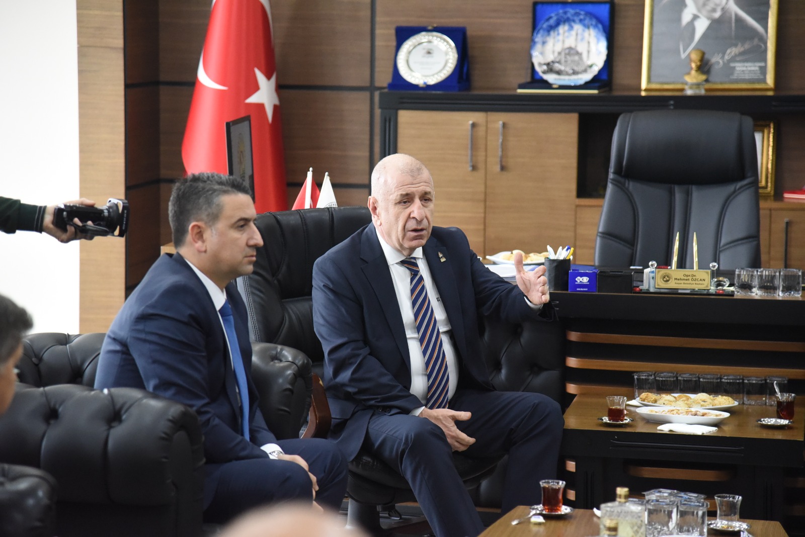 Özdağ'dan Keşan'da asgari ücret yorumu