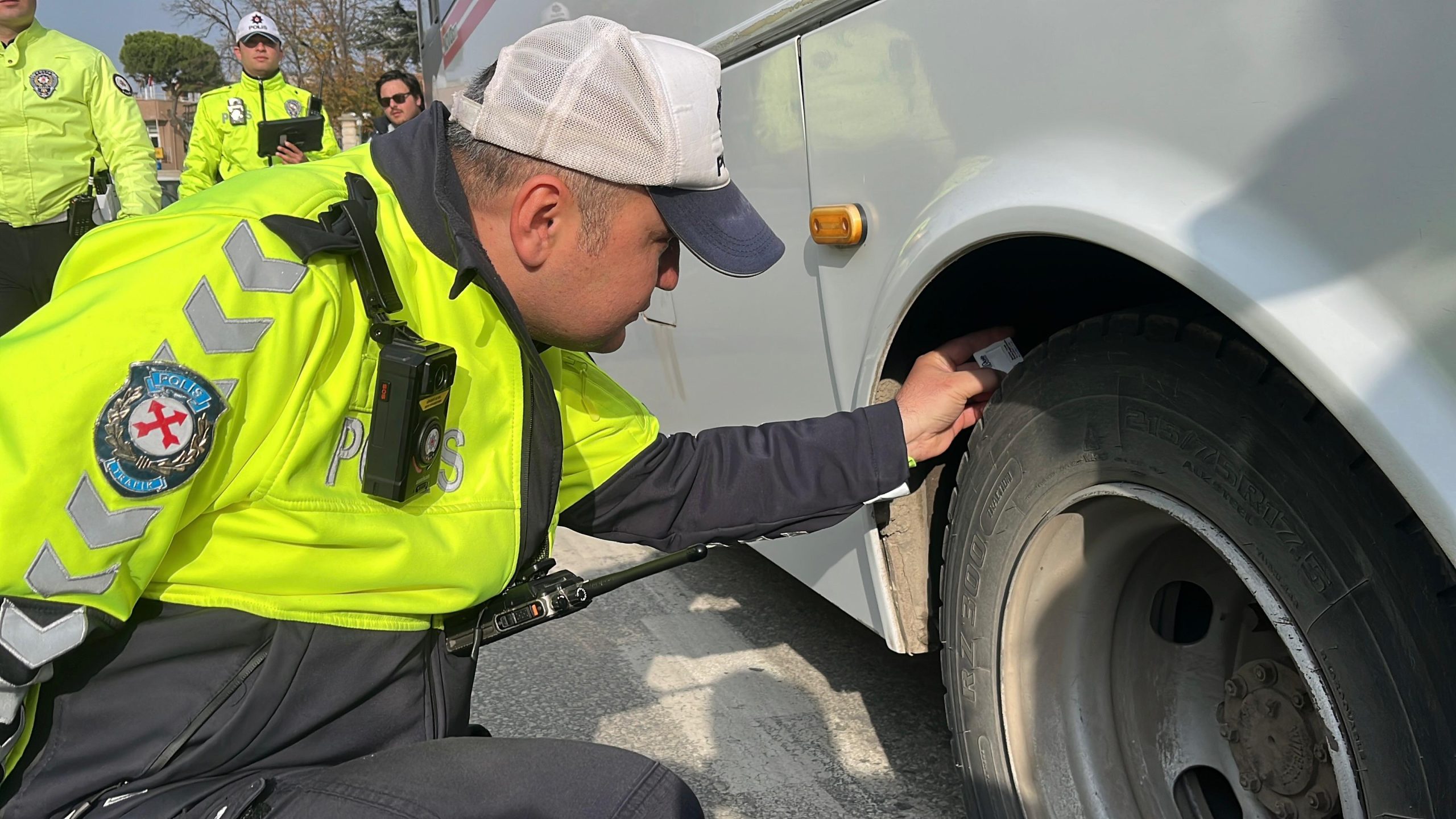 Emniyetten 'kış lastiği' denetimi