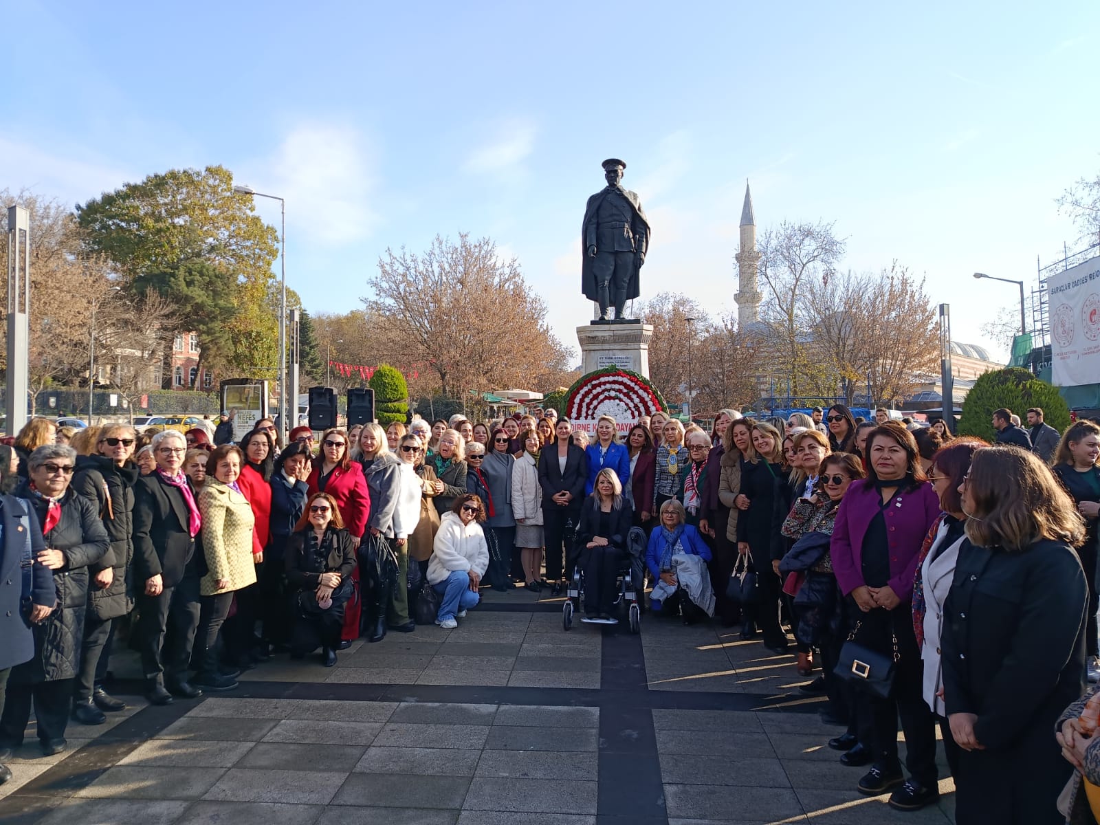 Kadınlardan ATA'nın huzurunda 'eşitlik' vurgusu
