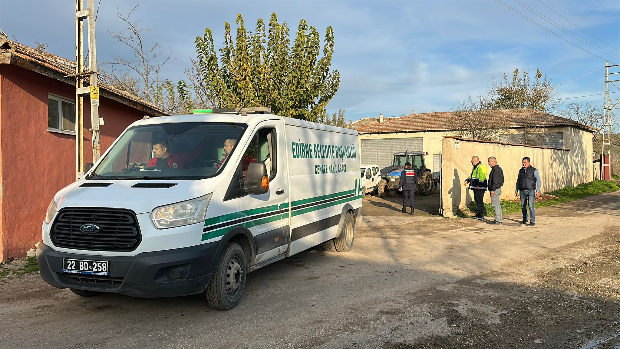 Yalnız yaşayan kadın yangında can verdi!