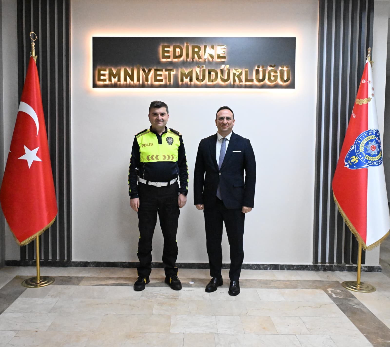 Tekin'den Emniyet Müdürü Ayhan'a ziyaret