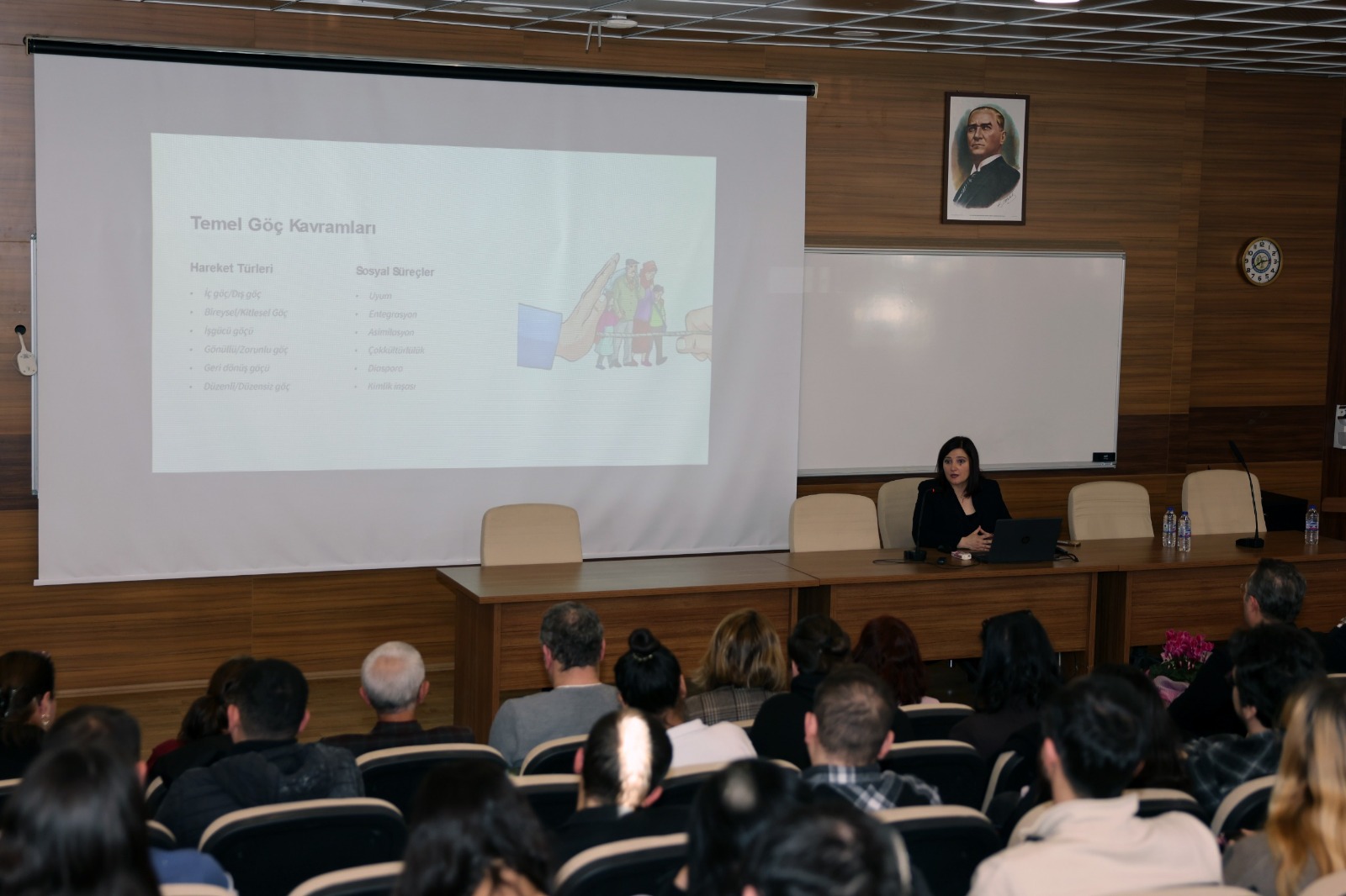 Trakya Üniversitesi'nde 'Bulgaristan'dan göç' konferansı