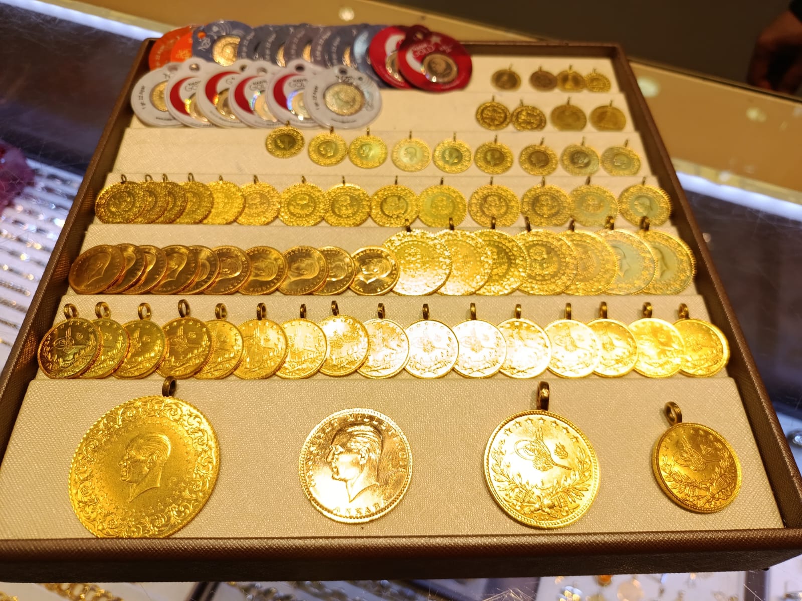 Altın yılı rekorla kapatıyor