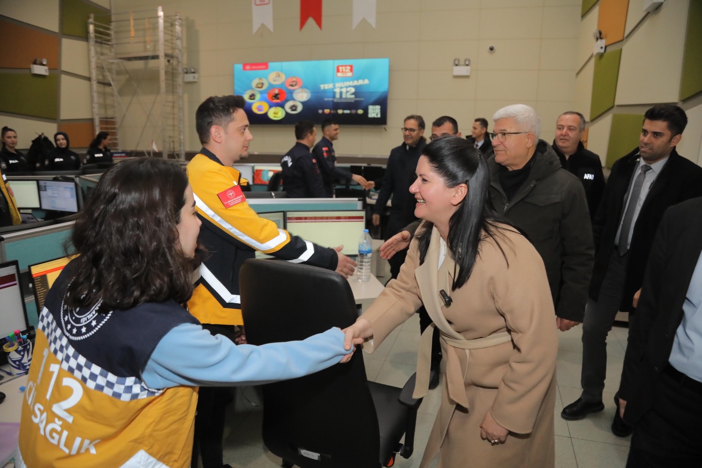 Gencan'dan ekiplere yılbaşı kutlaması