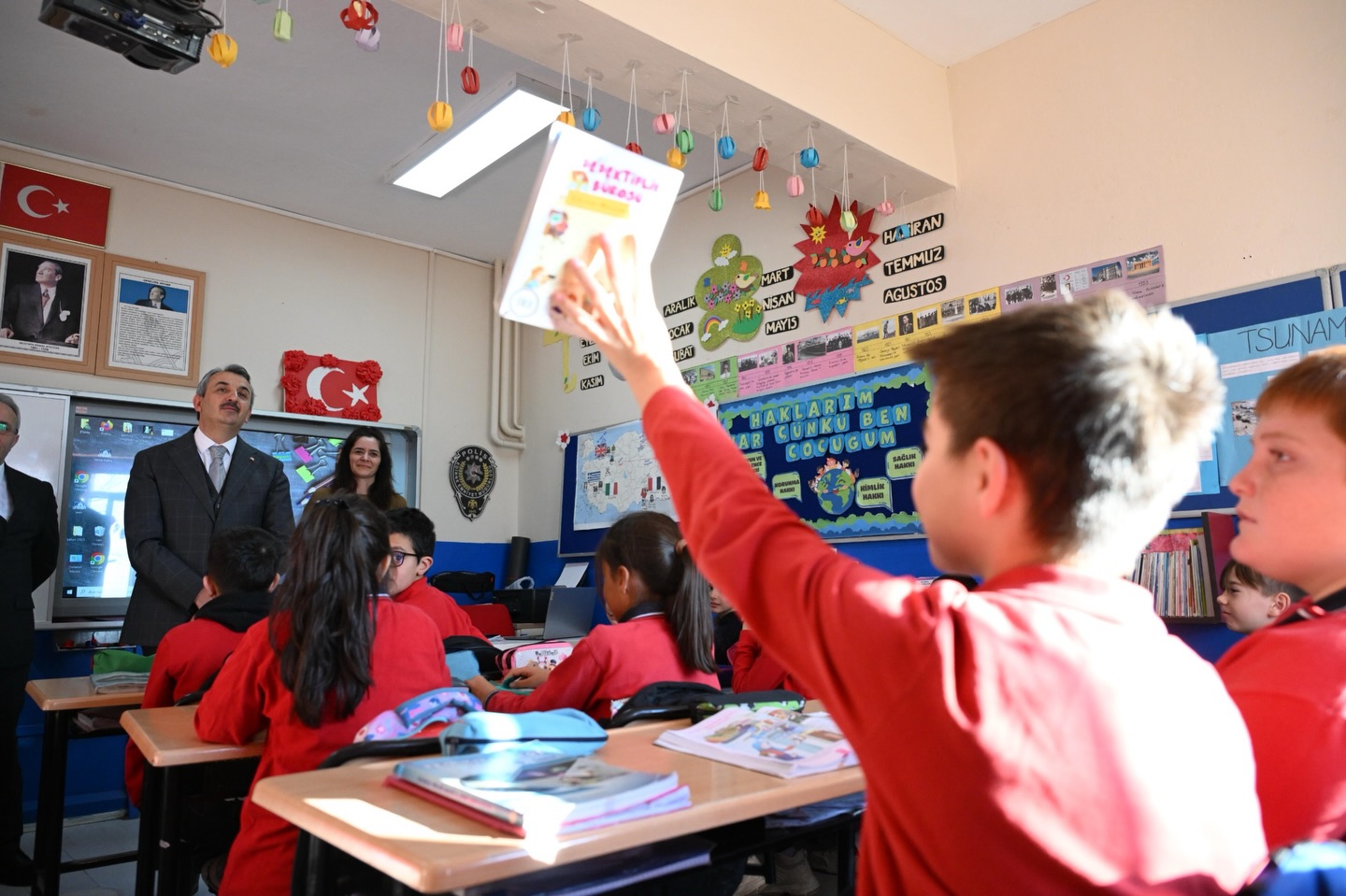 Vali Sezer'den Tayakadın'da 'eğitim' mesaisi