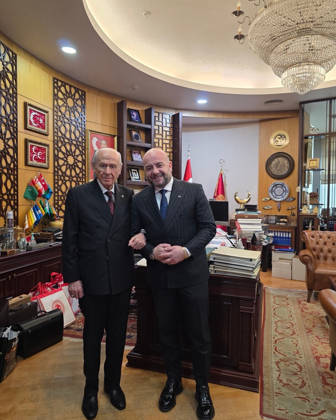 Kırkpınar Ağası’ndan Bahçeli’ye Simgesel Hediye!