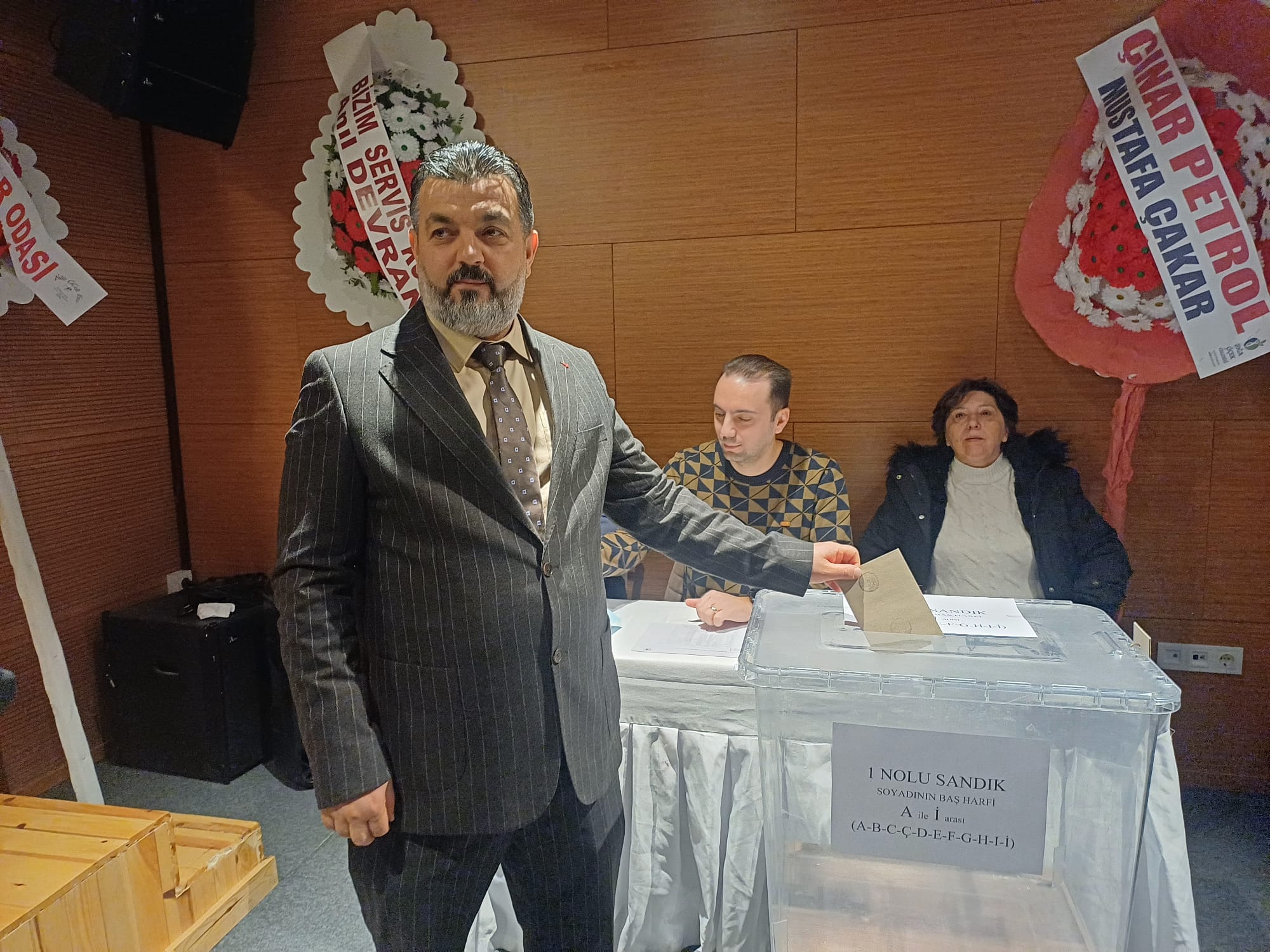 Pazarcı esnafı sandık başında