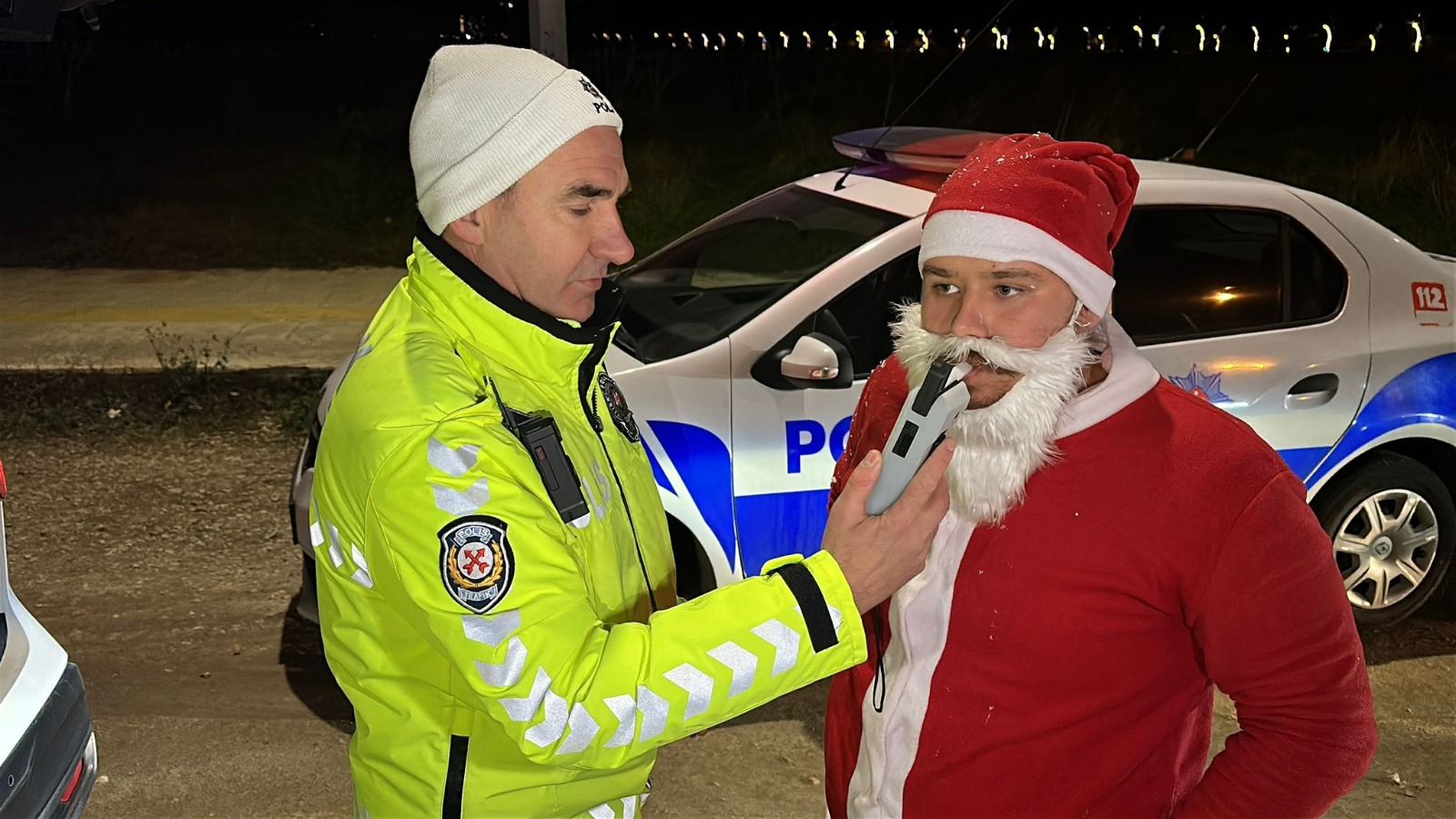 'Noel Baba' yılbaşında direksiyonda