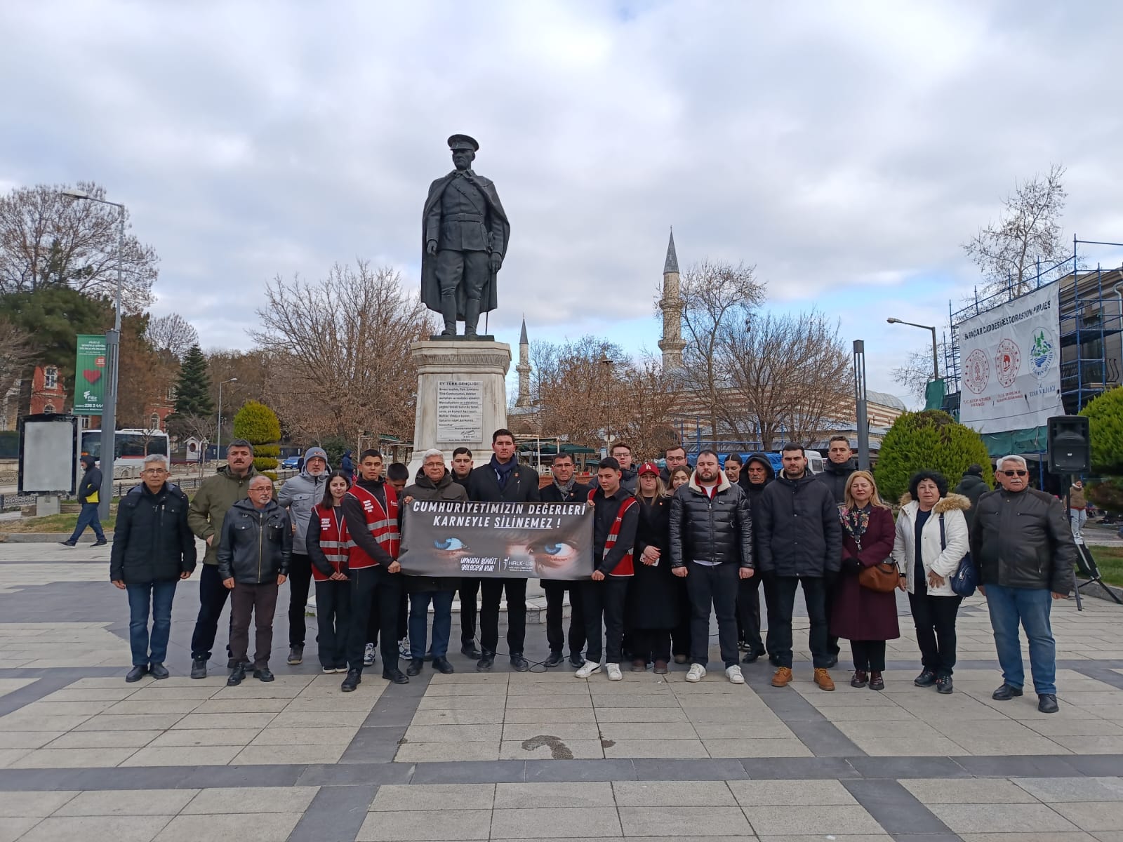 Halkçı Liseliler’den Öğrenci Değerlendirme Raporu tepkisi