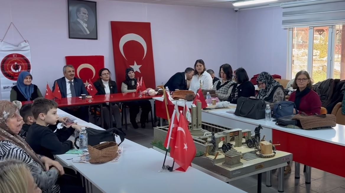 Vali Sezer Şehit Anneleriyle bir araya geldi