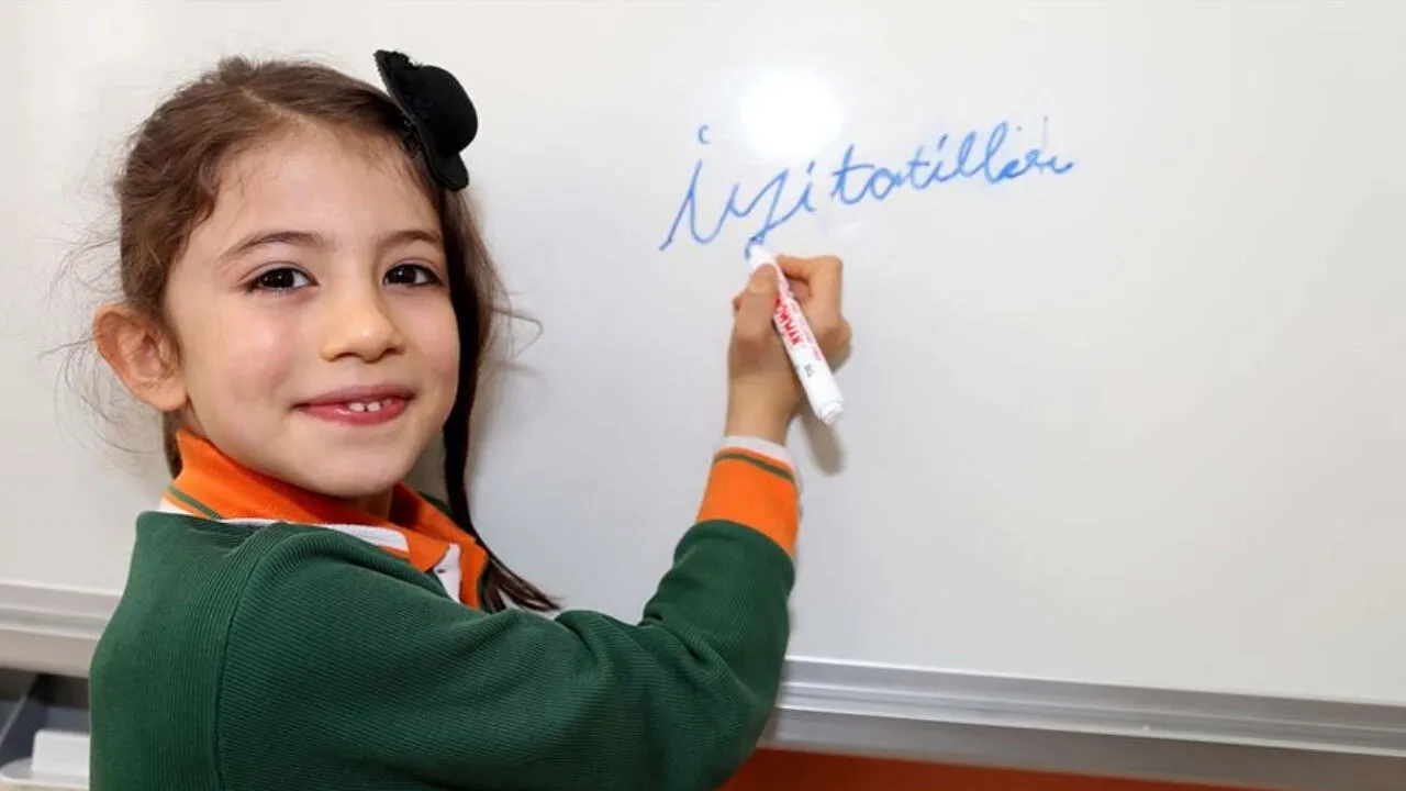 Edirne’de 54 bin öğrenci karne alacak