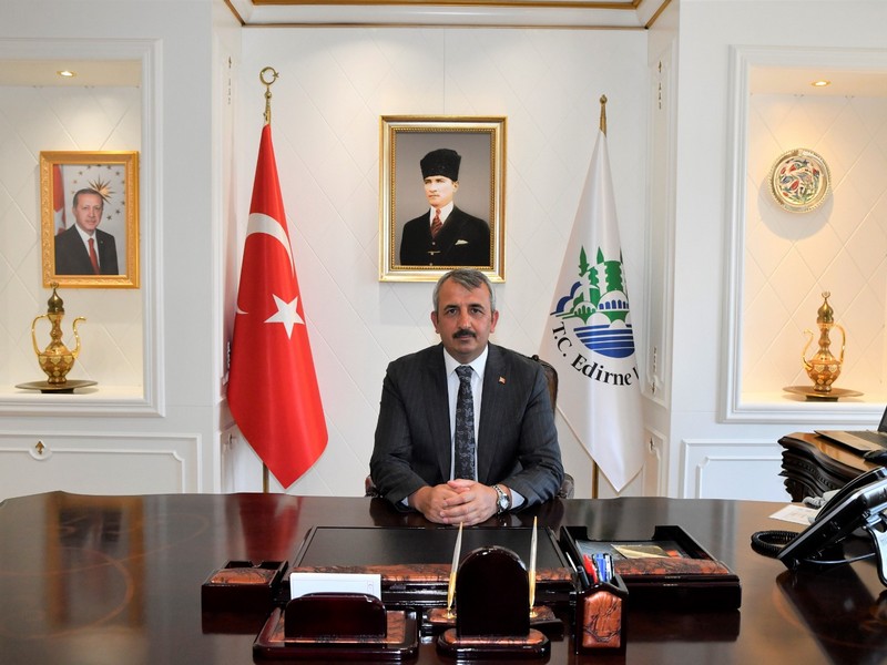 Vali Yunus Sezer’den 10 Ocak Çalışan Gazeteciler Günü Mesajı