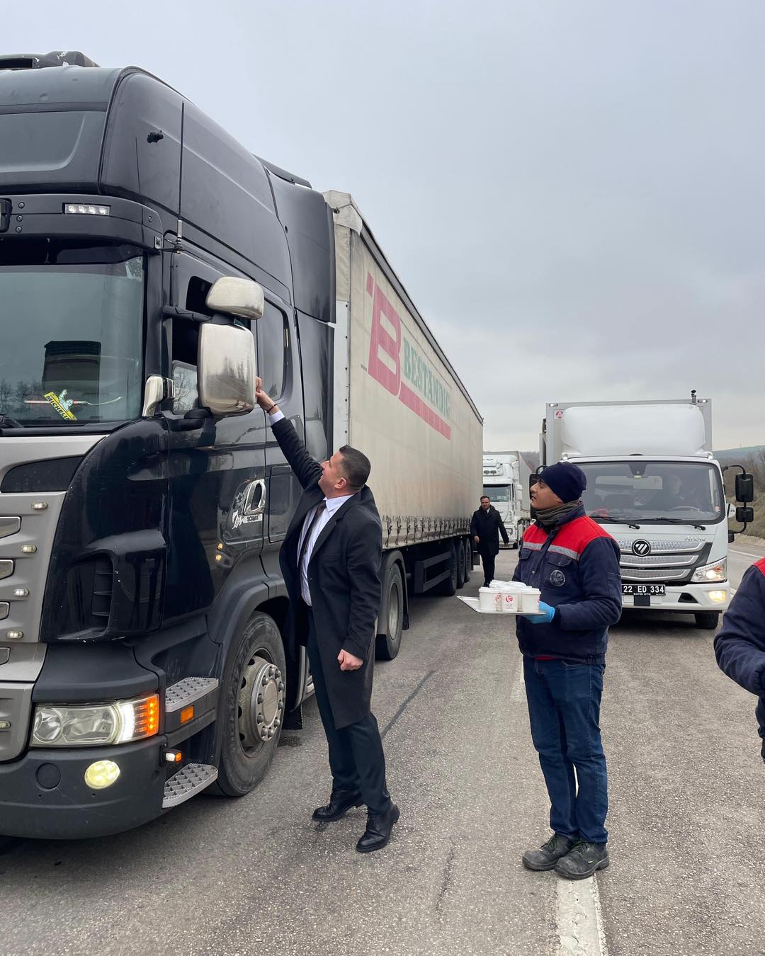 Hamzabeyli’de Gönülleri Isıtan İkram