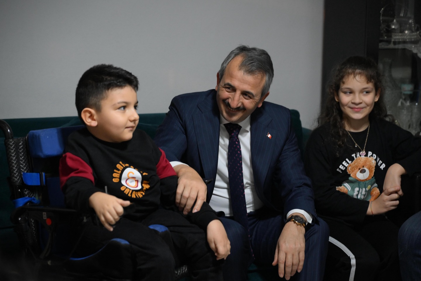 Vali Sezer’den Arel’e anlamlı ziyaret