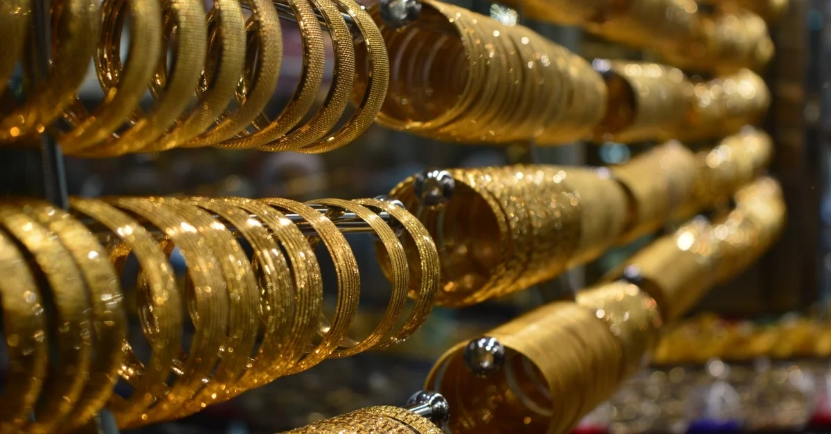 Altın haftaya sert düşüşle başladı