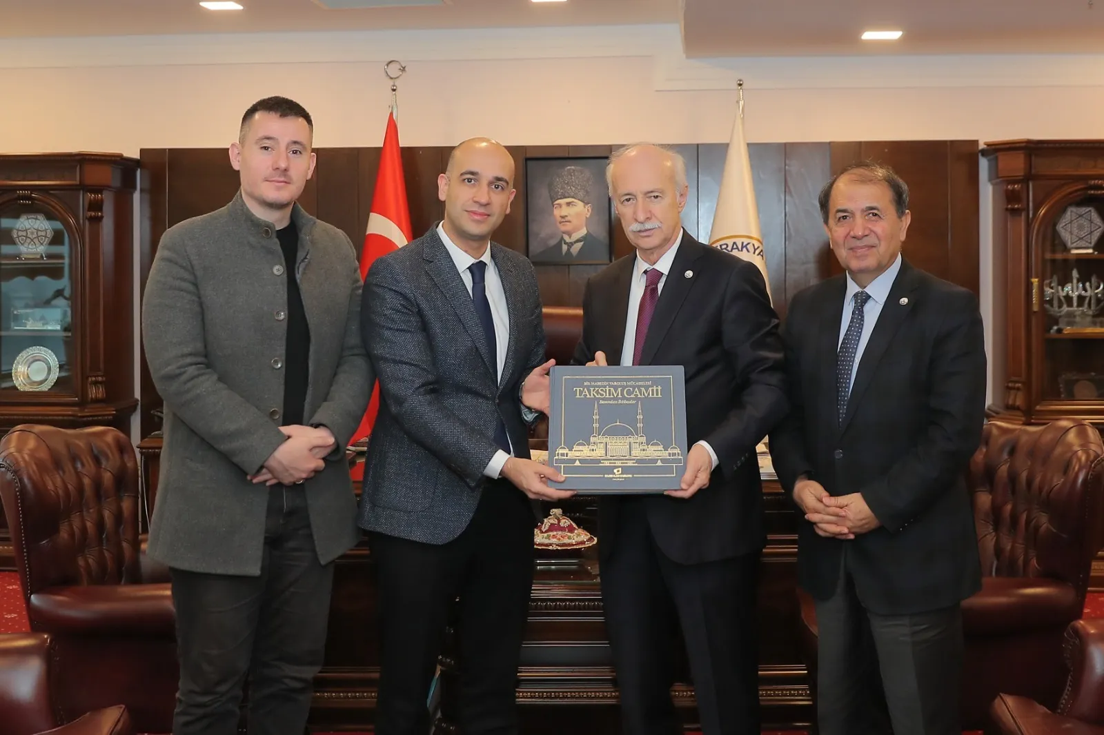 Basın İlan Kurumu Bölge Müdürü’nden Rektör Hatipler’e Ziyaret