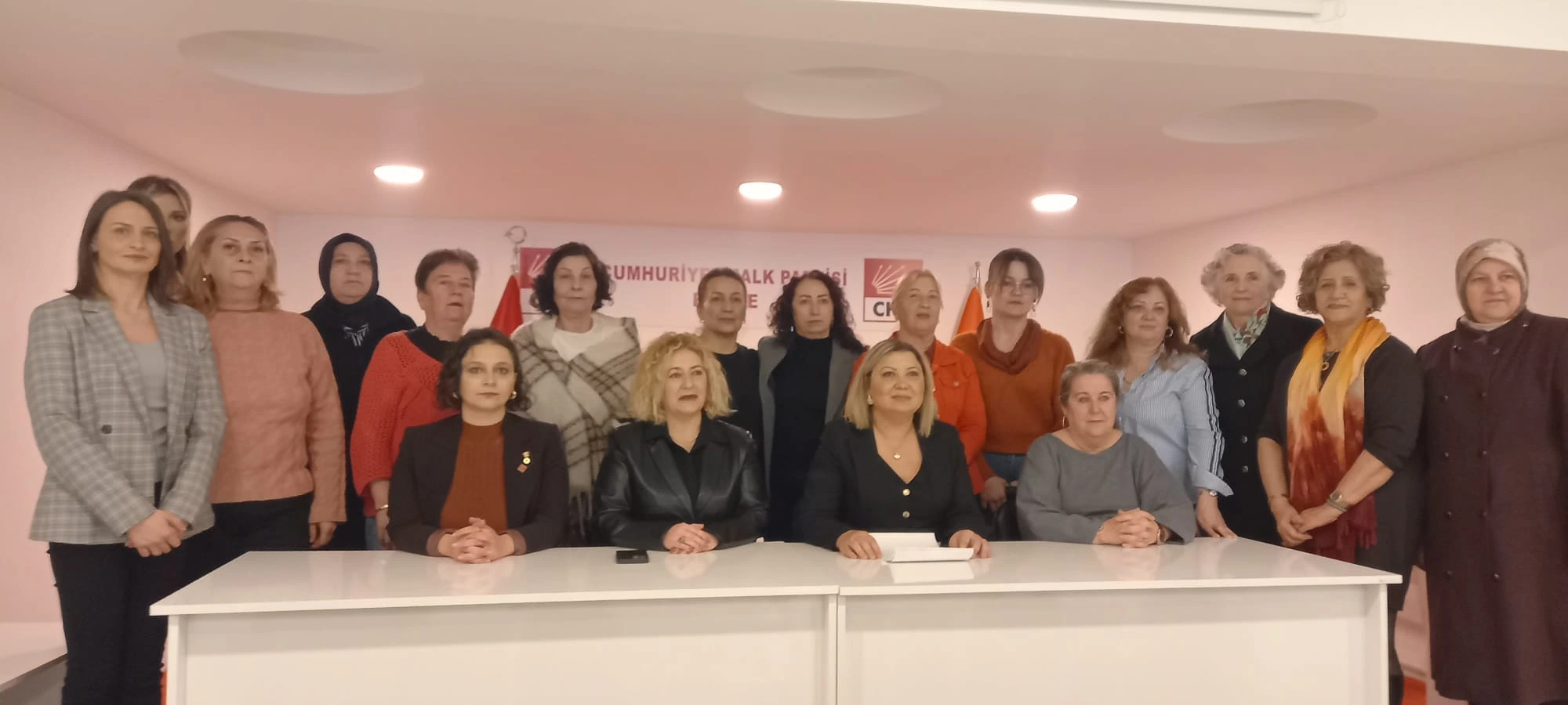 CHP’li Kadınlardan Net Mesaj: Medeni Kanun’a Dokunamazsınız