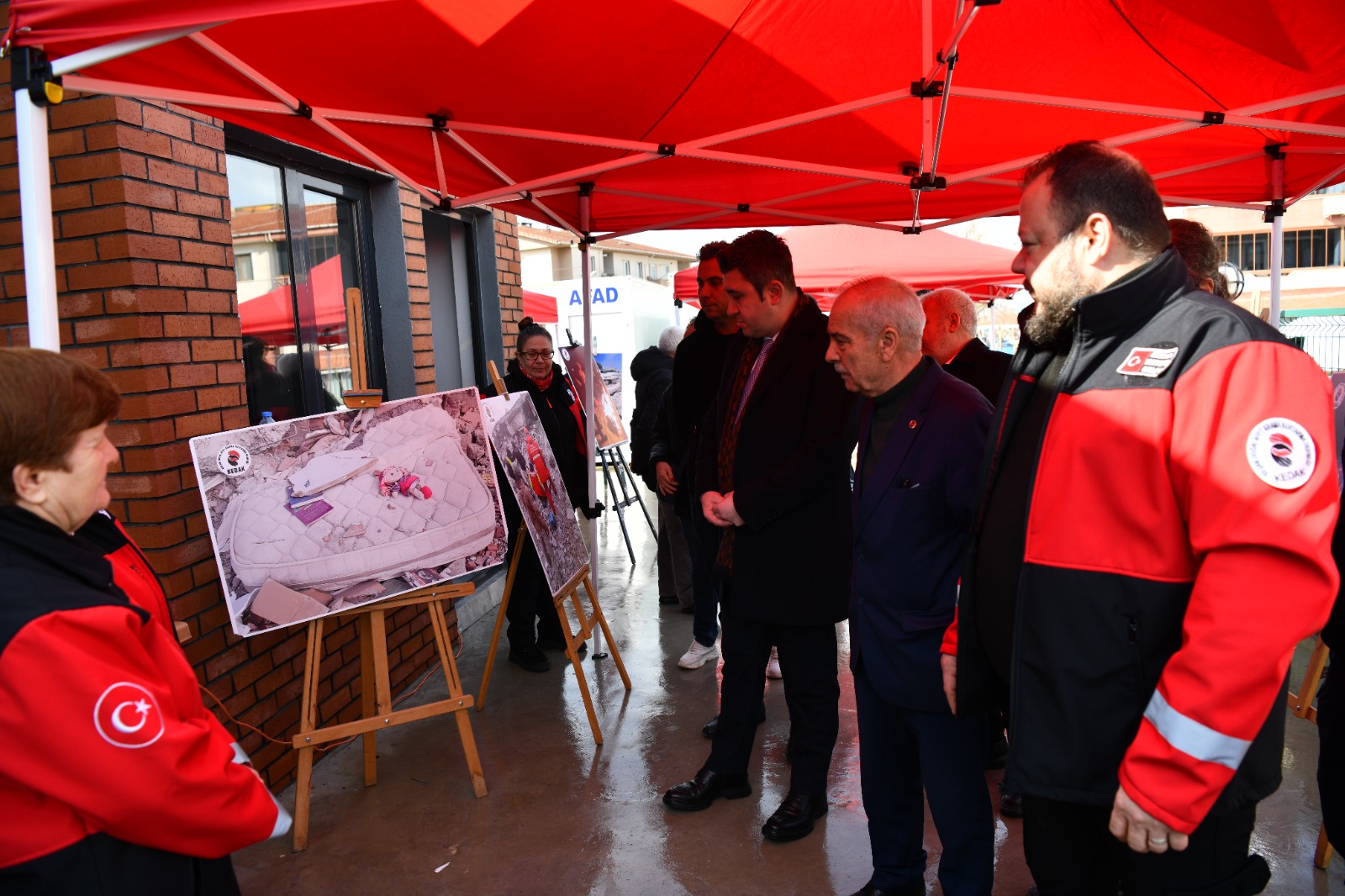 6 Şubat’ın acısı fotoğraflarla anıldı