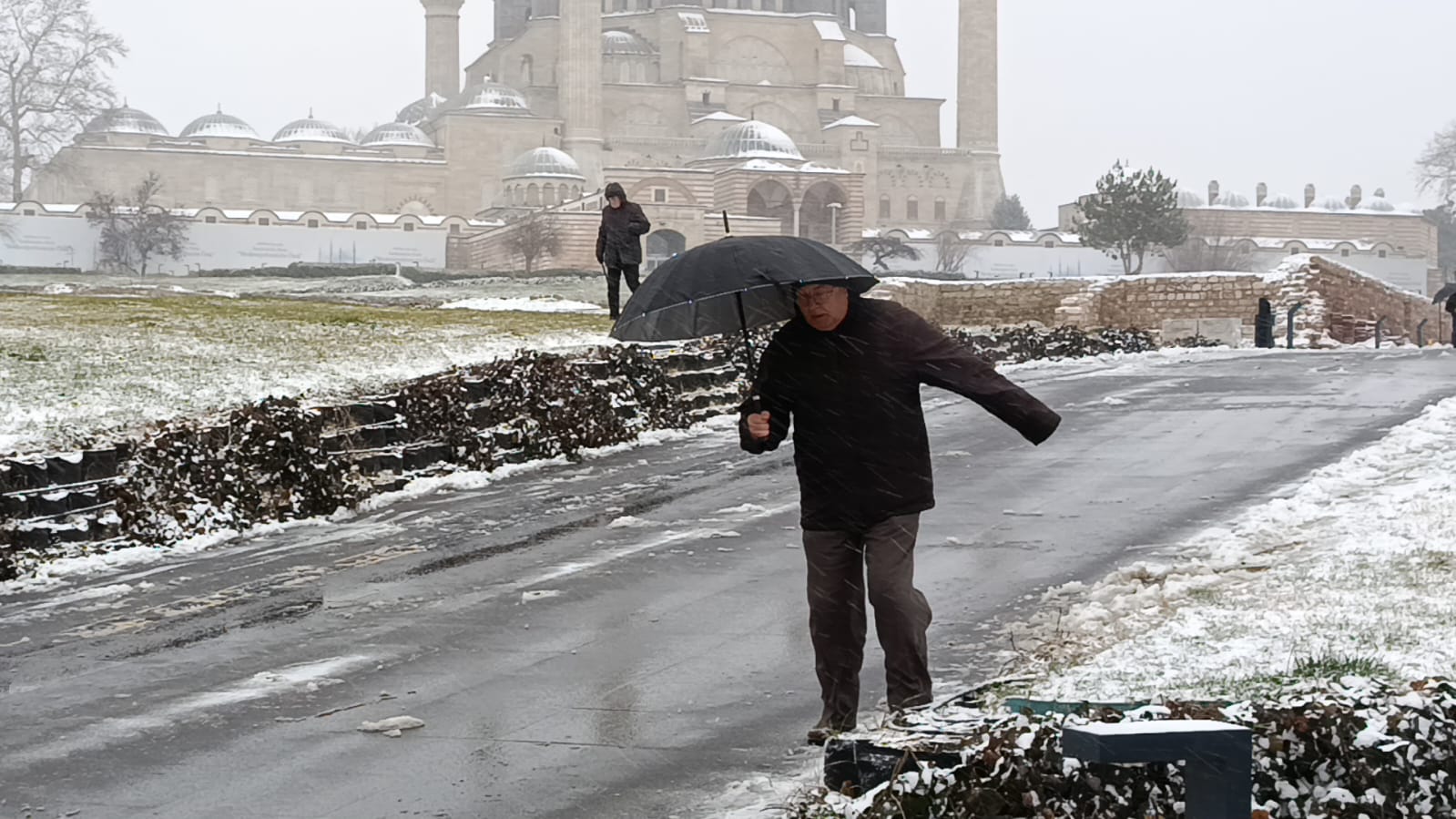 Yürümekte güçlük çektiler
