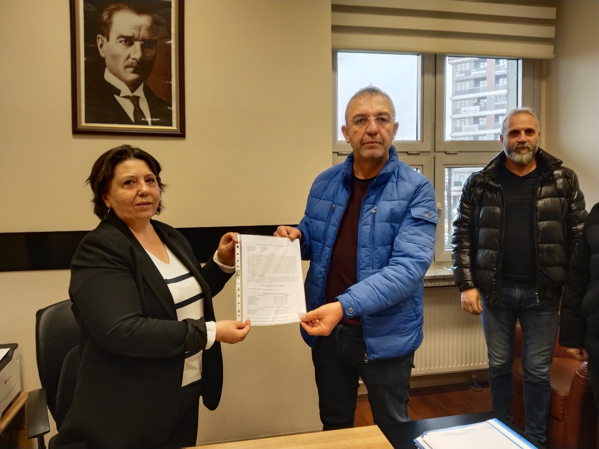 Liznak mazbatayı aldı, 'mücadele' sözü verdi