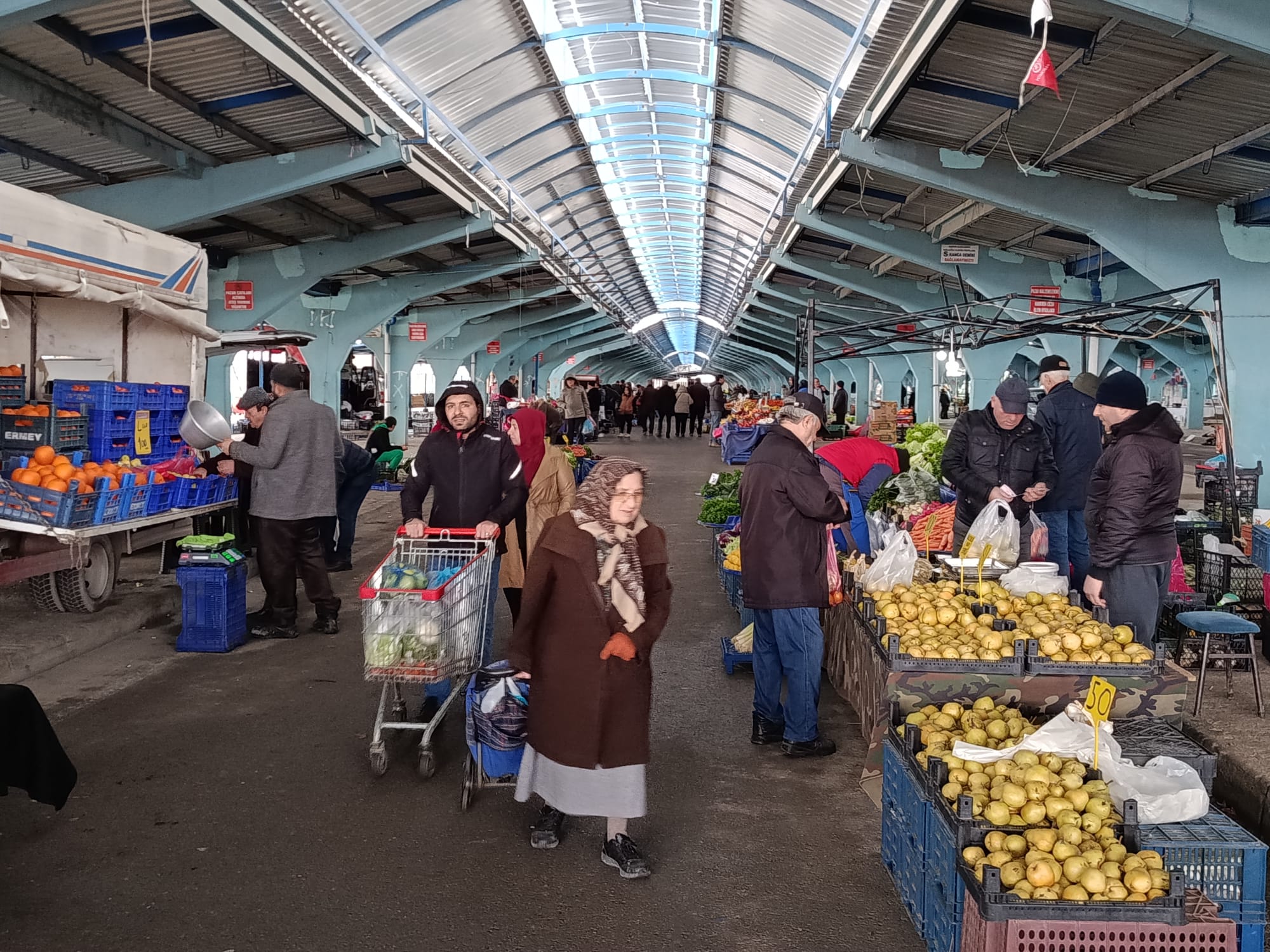 Pazar yerinde belirsizlik bitti, esnaf rahatladı
